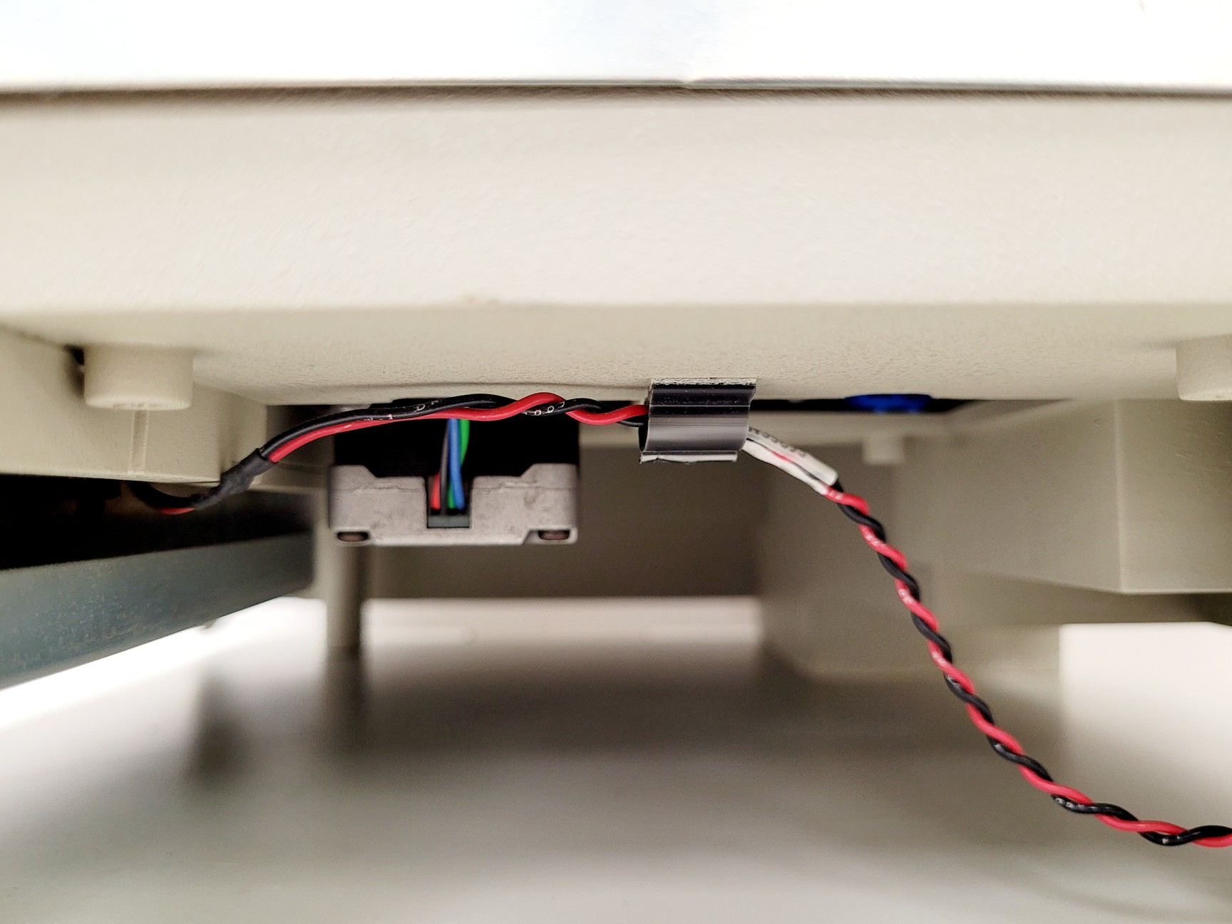 Image of Thermo Separation HPLC System, UV1000, AS3000, P4000, SCM1000 w/ Zoostorm PC
