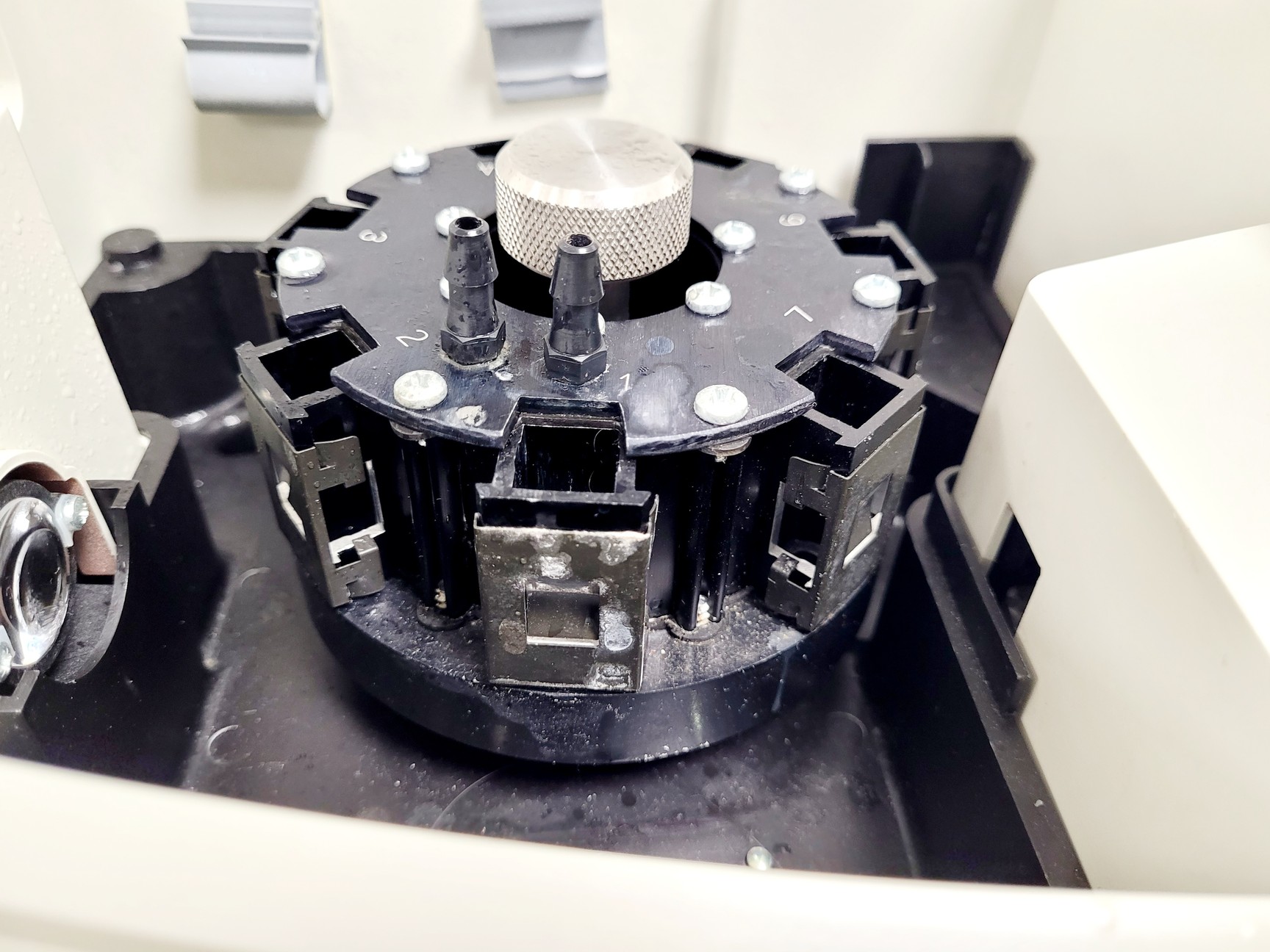 Image of Unicam Helios Gamma UV-VIS Spectrophotometer Lab