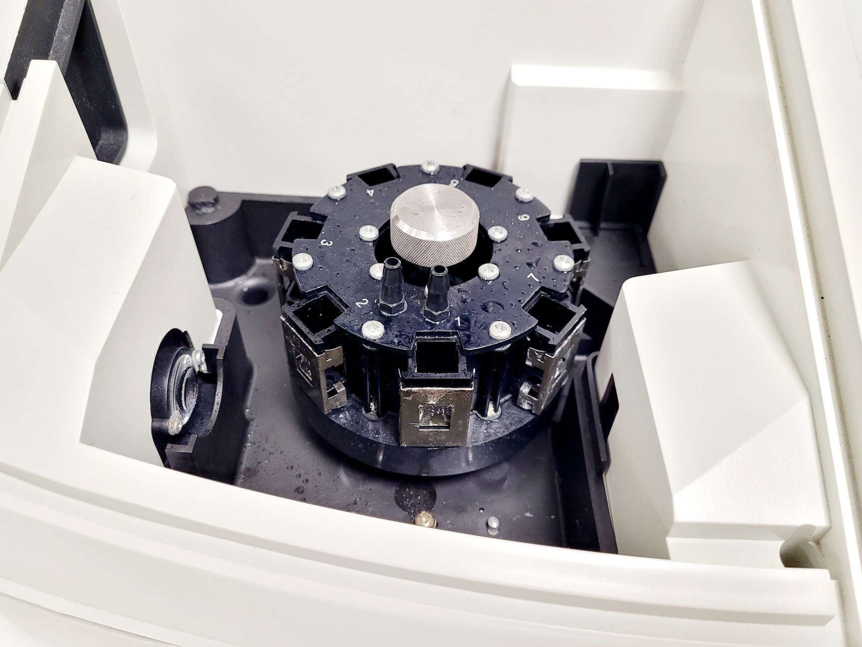 Image of Thermo Electron Corporation Helios Gamma UV-VIS Spectrophotometer