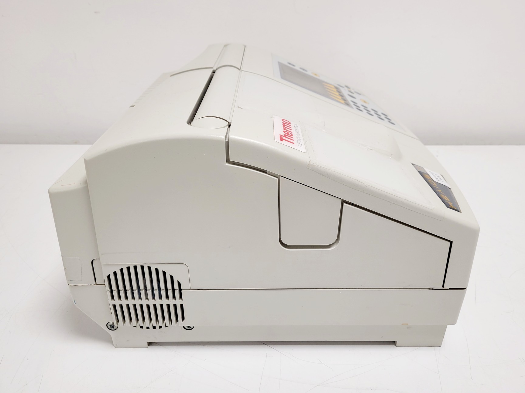 Image of Thermo Electron Corporation Helios Gamma UV-VIS Spectrophotometer