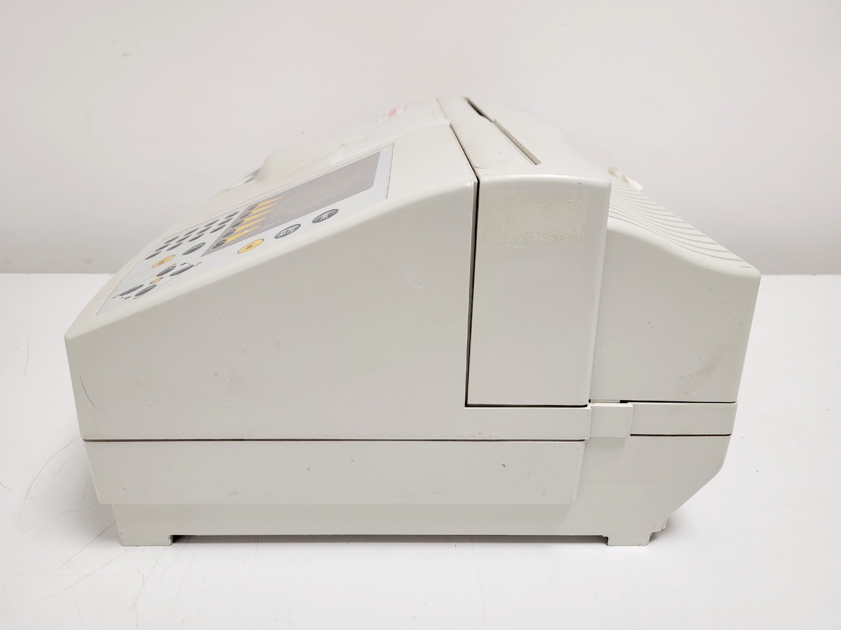 Image of Thermo Electron Corporation Helios Gamma UV-VIS Spectrophotometer Lab