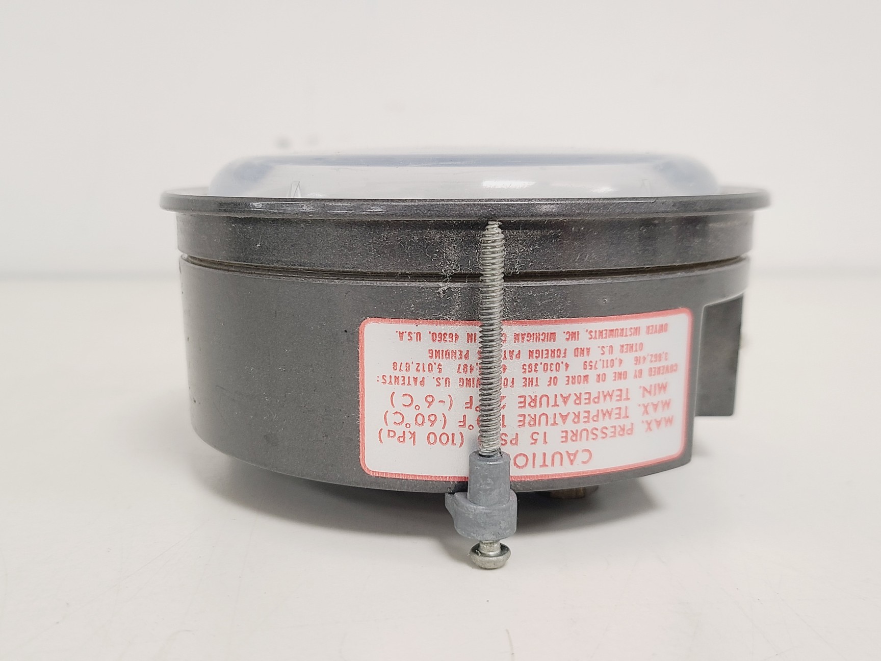 Image of Job Lot of 73 Magnehelic 2000 Series Differential Pressure Gauges 0 - 0.5" Range