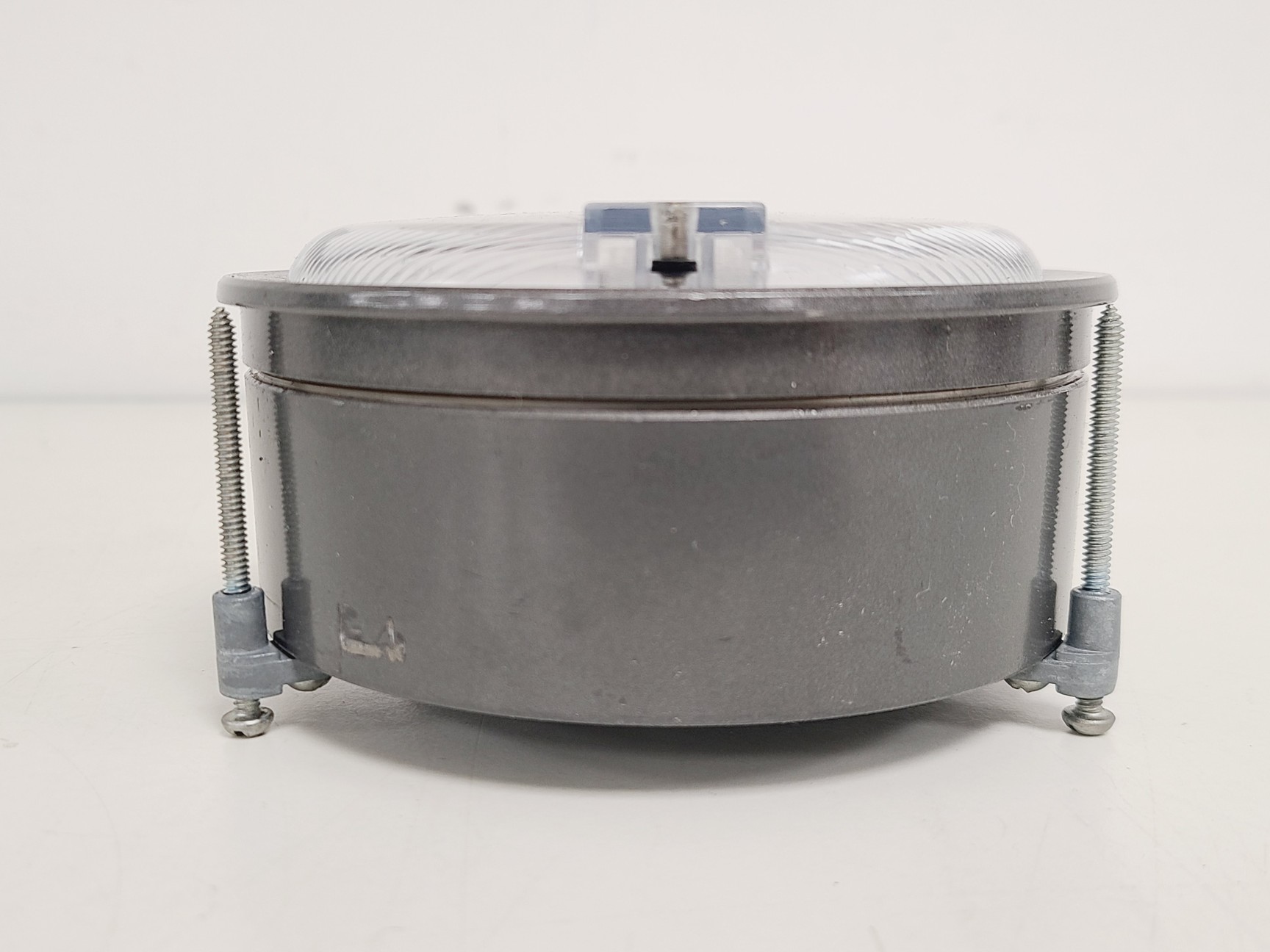 Image of Job Lot of 73 Magnehelic 2000 Series Differential Pressure Gauges 0 - 0.5" Range