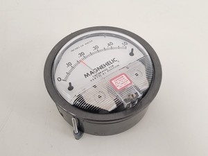 Thumbnail image of Job Lot of 73 Magnehelic 2000 Series Differential Pressure Gauges 0 - 0.5" Range