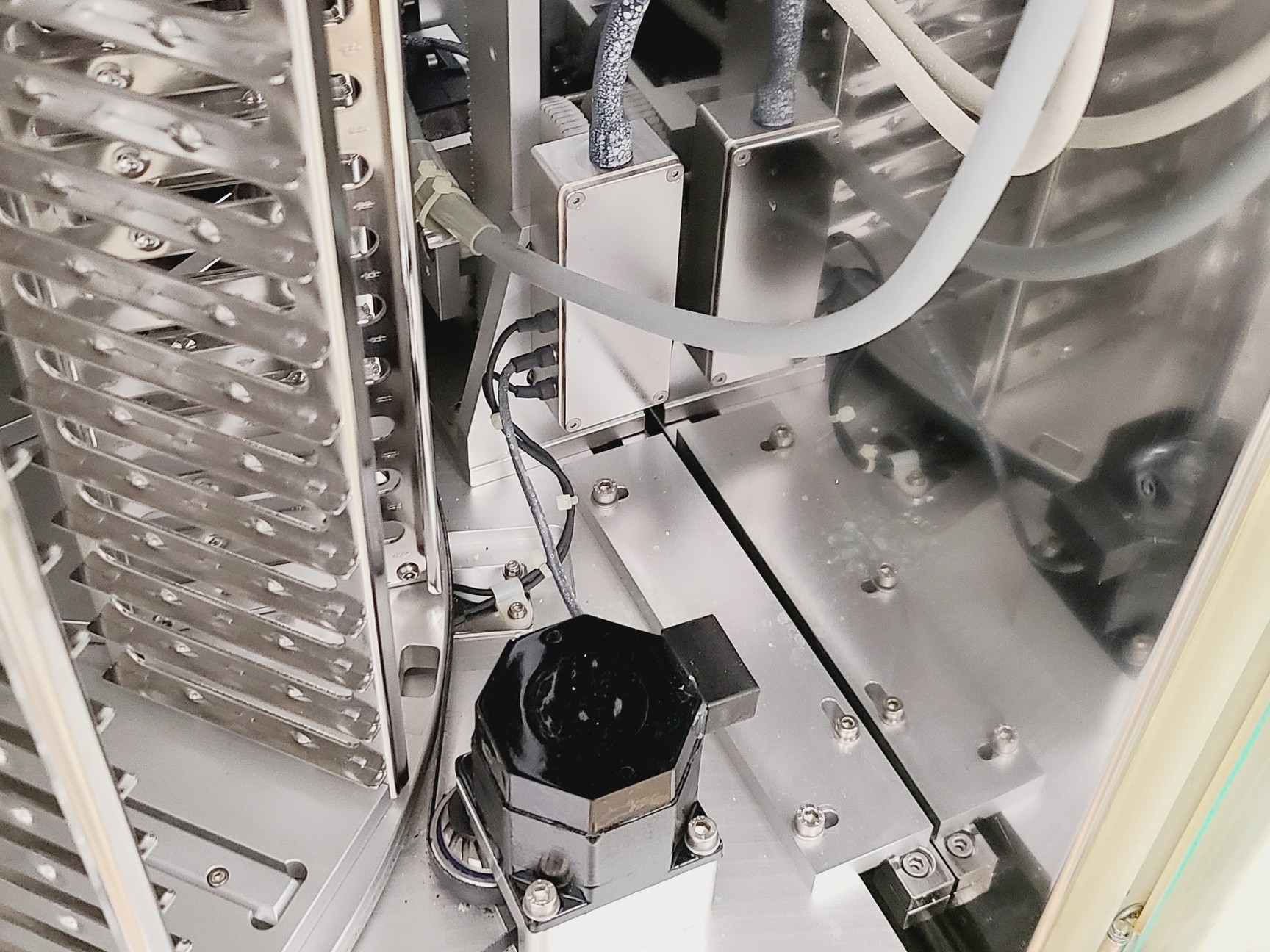 Image of Thermo Scientific Cytomat 6001 C4 Lab