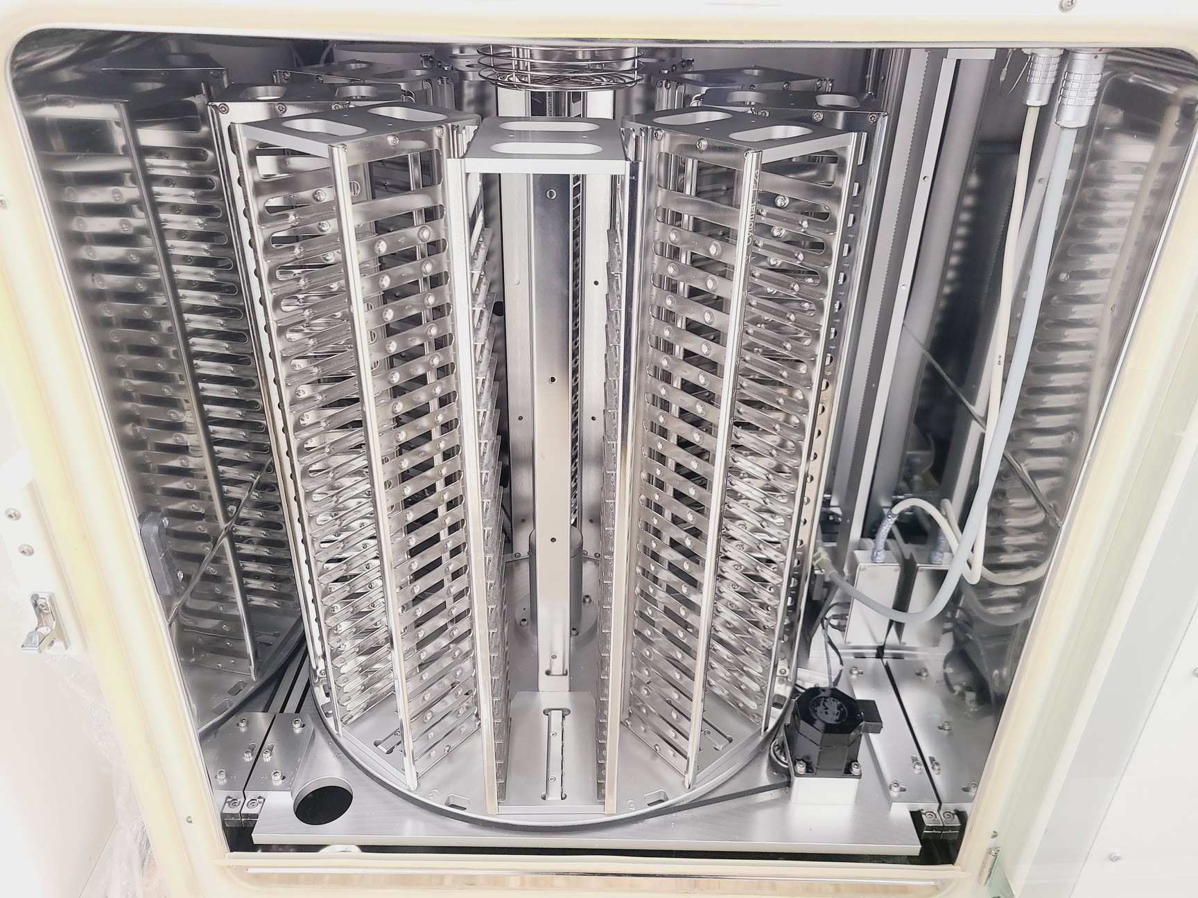 Image of Thermo Scientific Cytomat 6001 C4 Lab