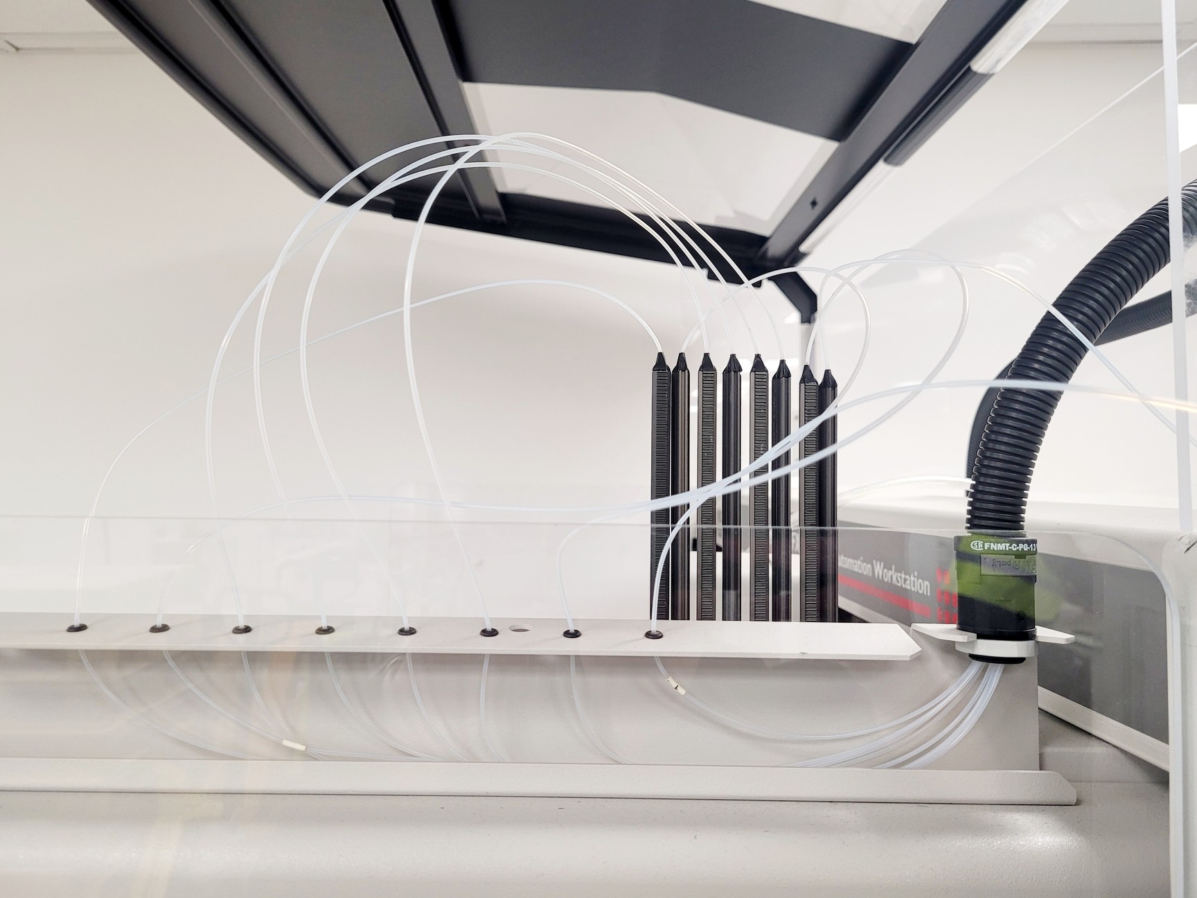 Image of Beckman Coulter Biomek FXP Automation Workstation System w/ Multidrop Combi 