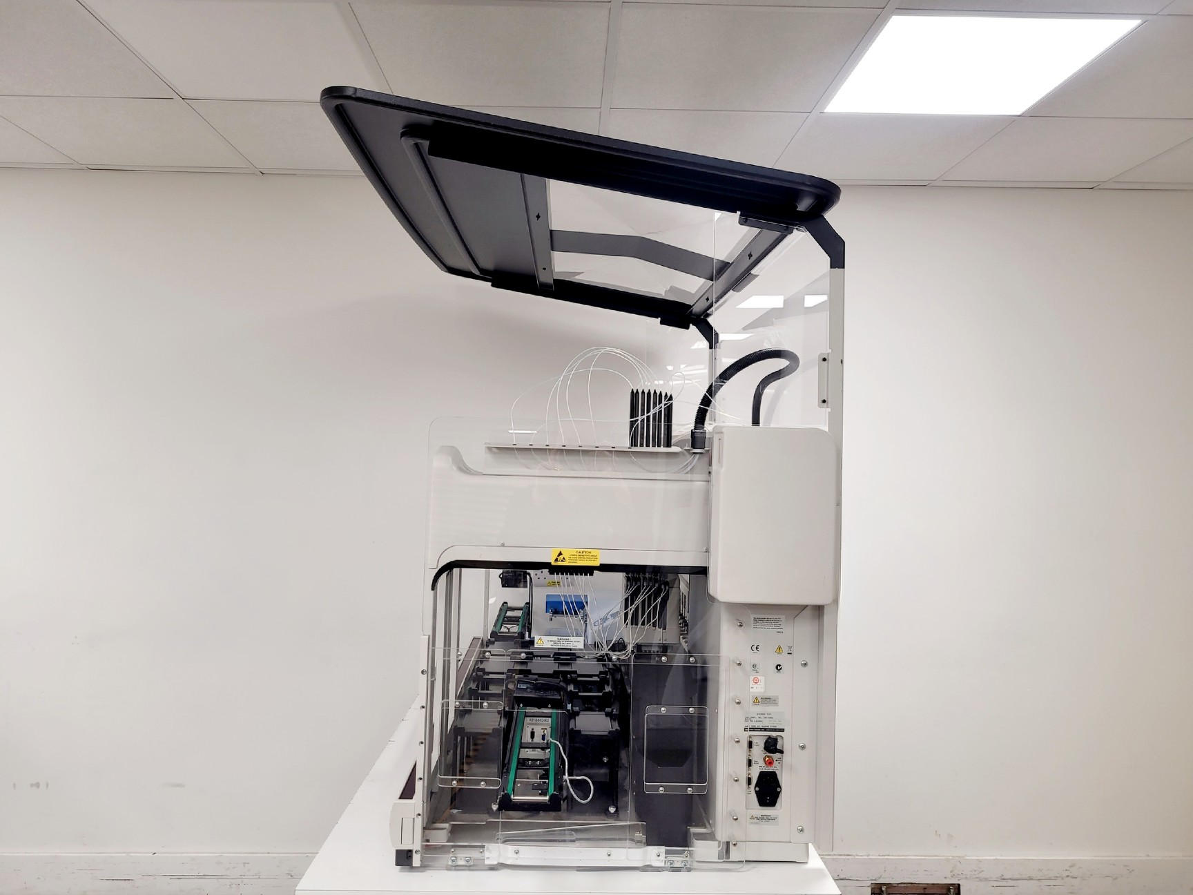 Image of Beckman Coulter Biomek FXP Automation Workstation System w/ Multidrop Combi 