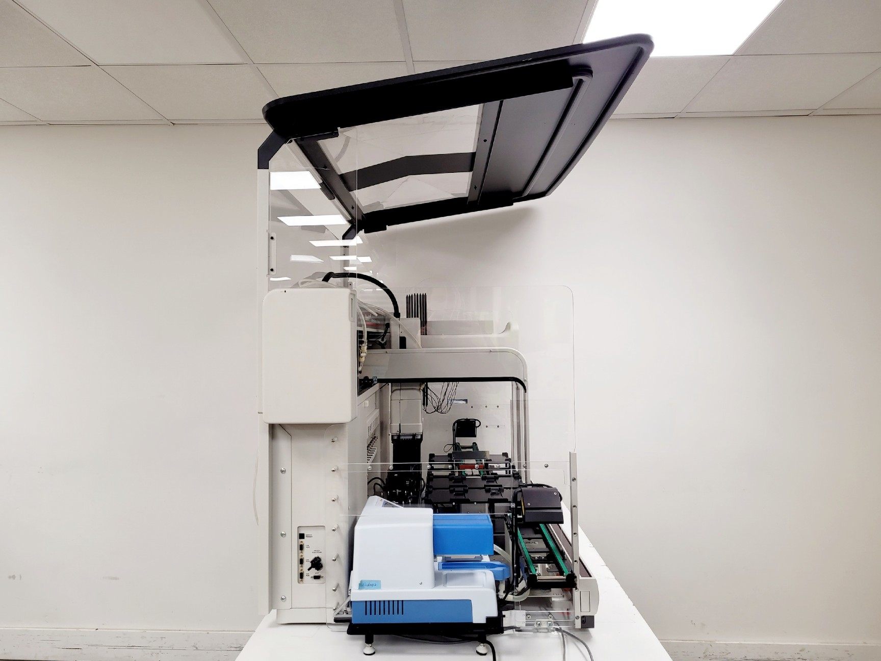 Image of Beckman Coulter Biomek FXP Automation Workstation System w/ Multidrop Combi 