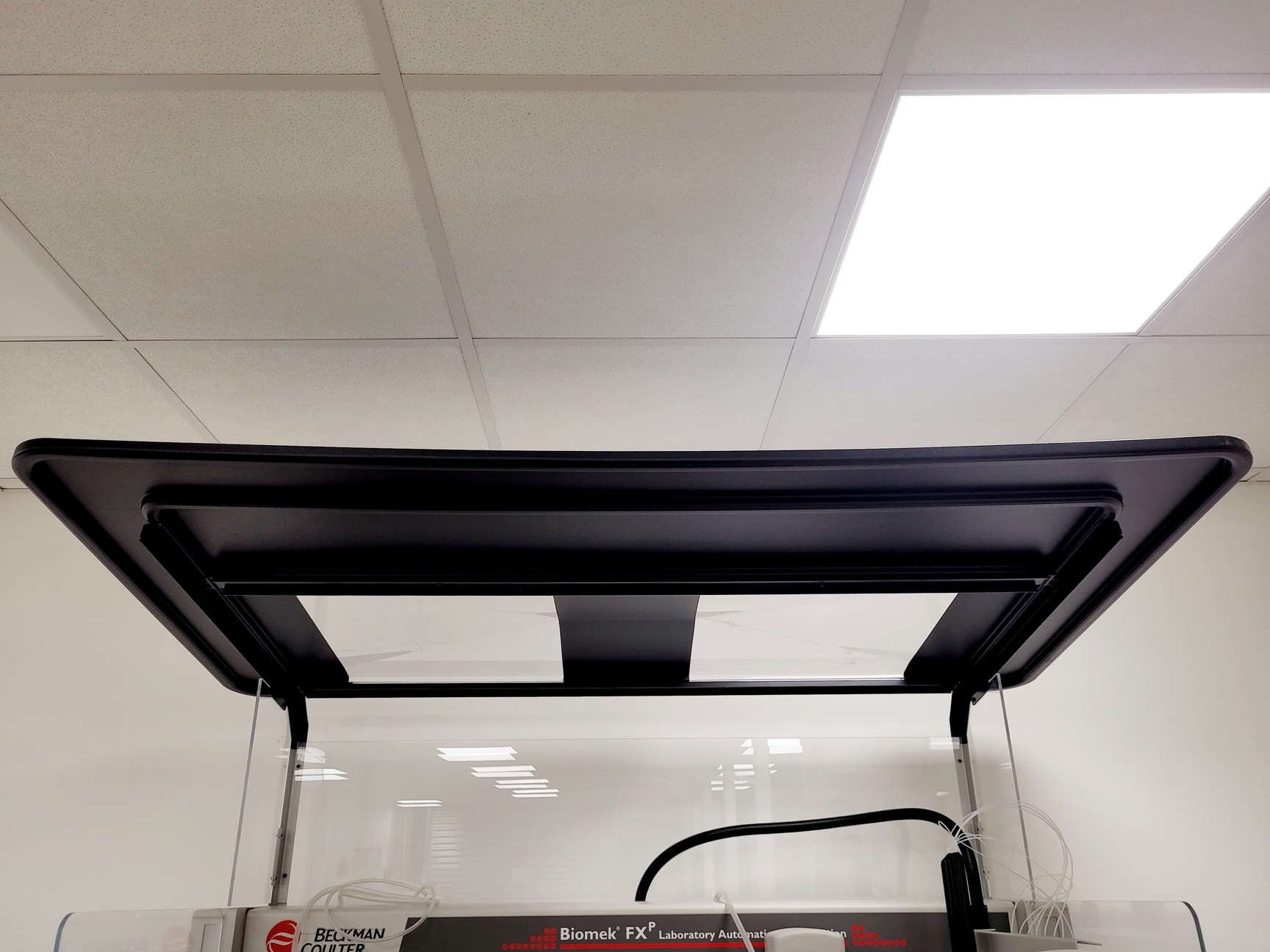 Image of Beckman Coulter Biomek FXP Automation Workstation System w/ Multidrop Combi 