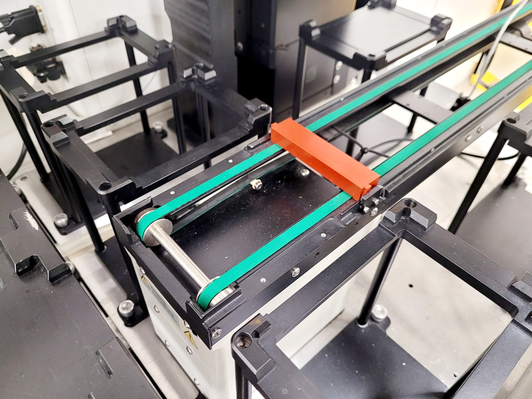 Image of Beckman Coulter Biomek FXP Automation Workstation System w/ Multidrop Combi 