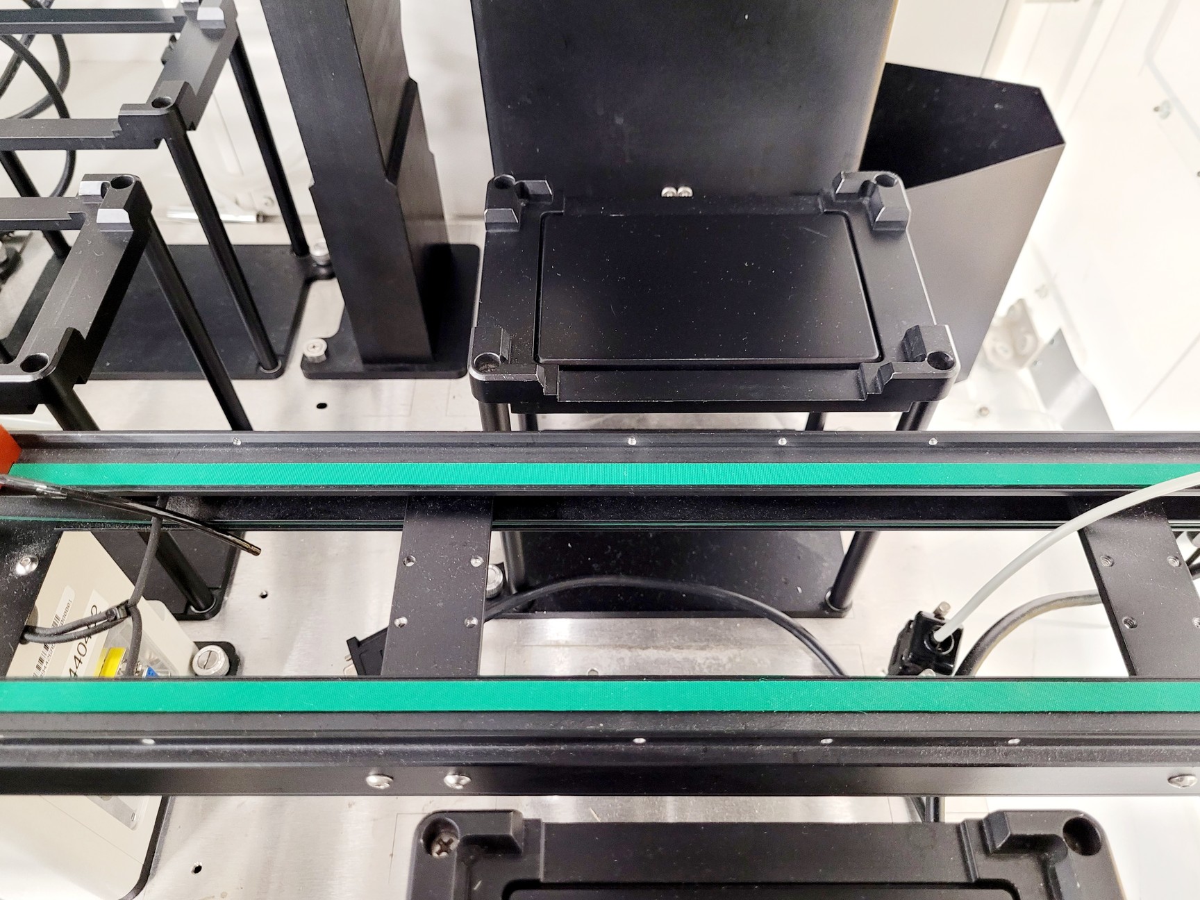 Image of Beckman Coulter Biomek FXP Automation Workstation System w/ Multidrop Combi 