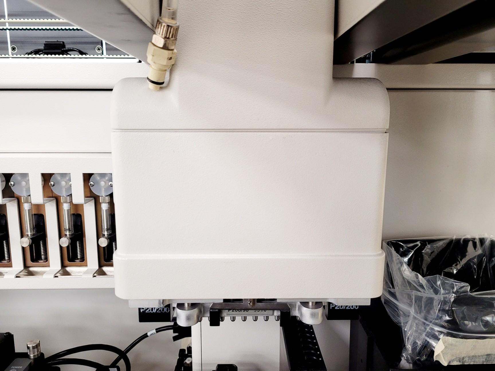 Image of Beckman Coulter Biomek FXP Automation Workstation System w/ Multidrop Combi 