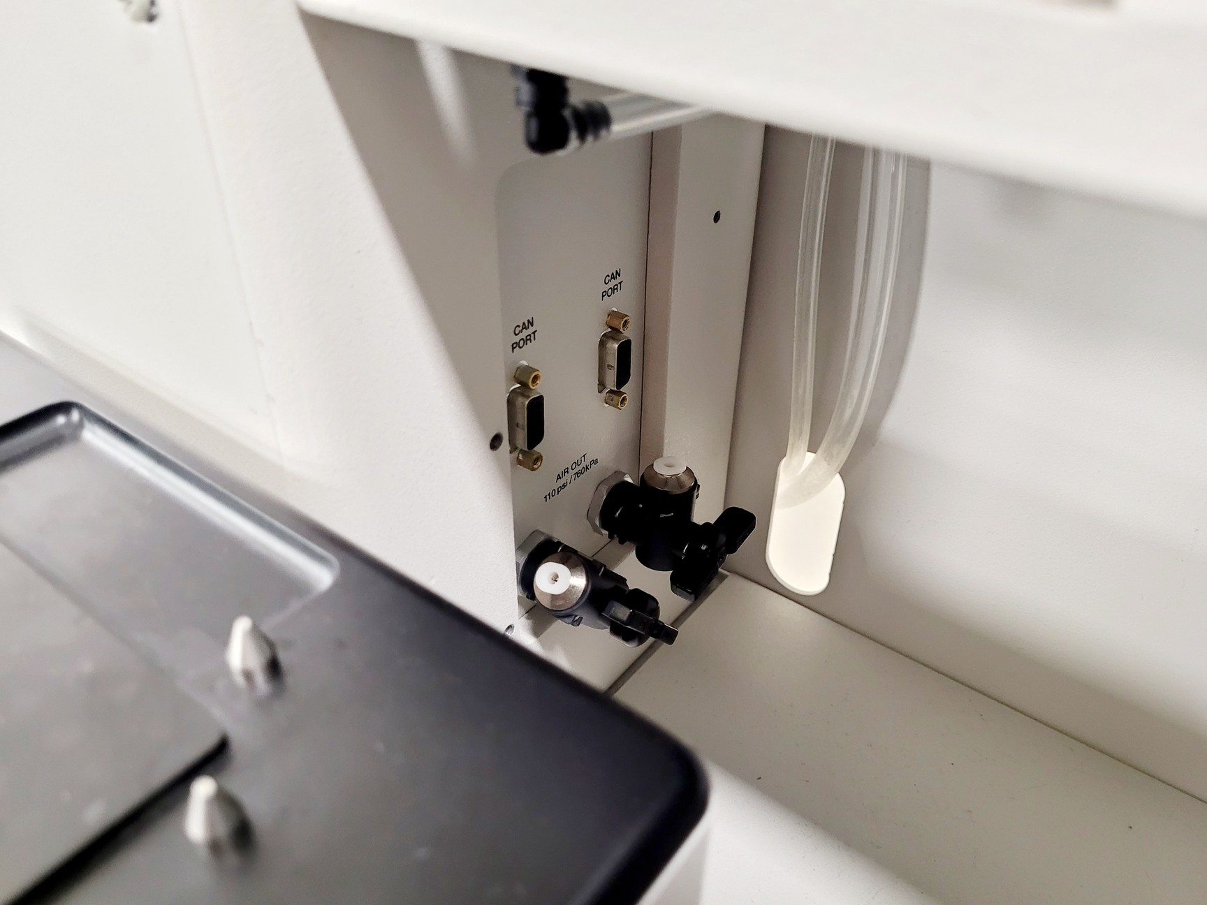 Image of Beckman Coulter Biomek FXP Automation Workstation System w/ Multidrop Combi 