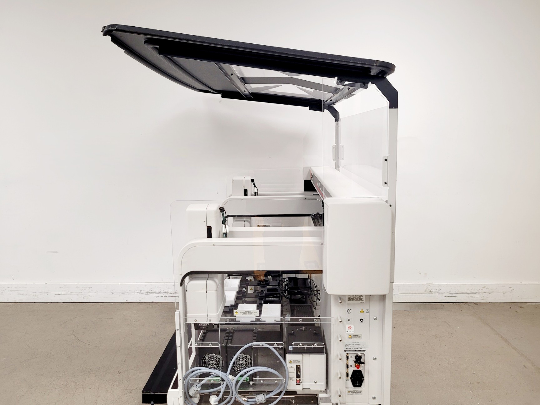 Image of Beckman Coulter Biomek FXP Automation Workstation System w/ PC & Software Lab