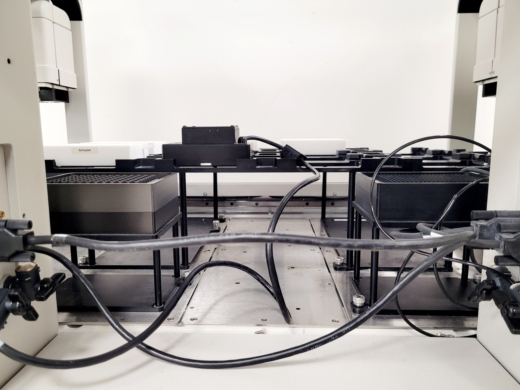 Image of Beckman Coulter Biomek FXP Automation Workstation System w/ PC & Software Lab