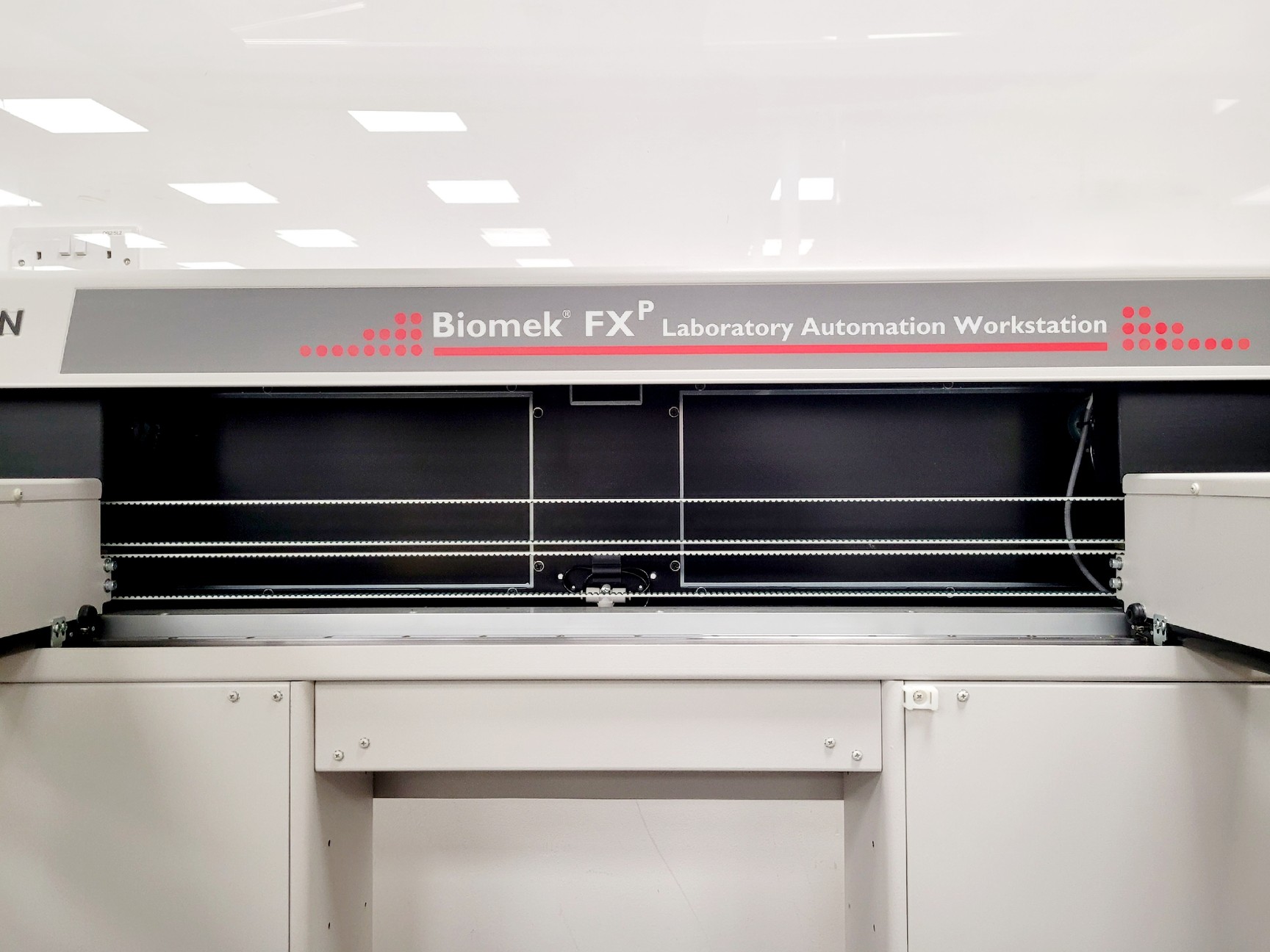 Image of Beckman Coulter Biomek FXP Automation Workstation System w/ PC & Software Lab