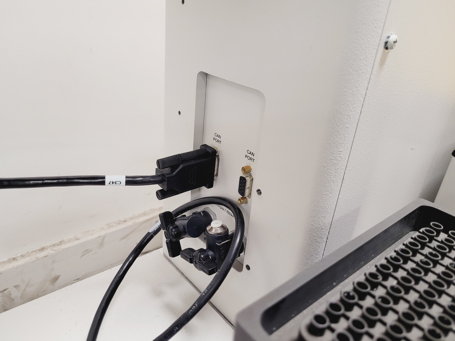 Image of Beckman Coulter Biomek FXP Automation Workstation System w/ PC & Software Lab