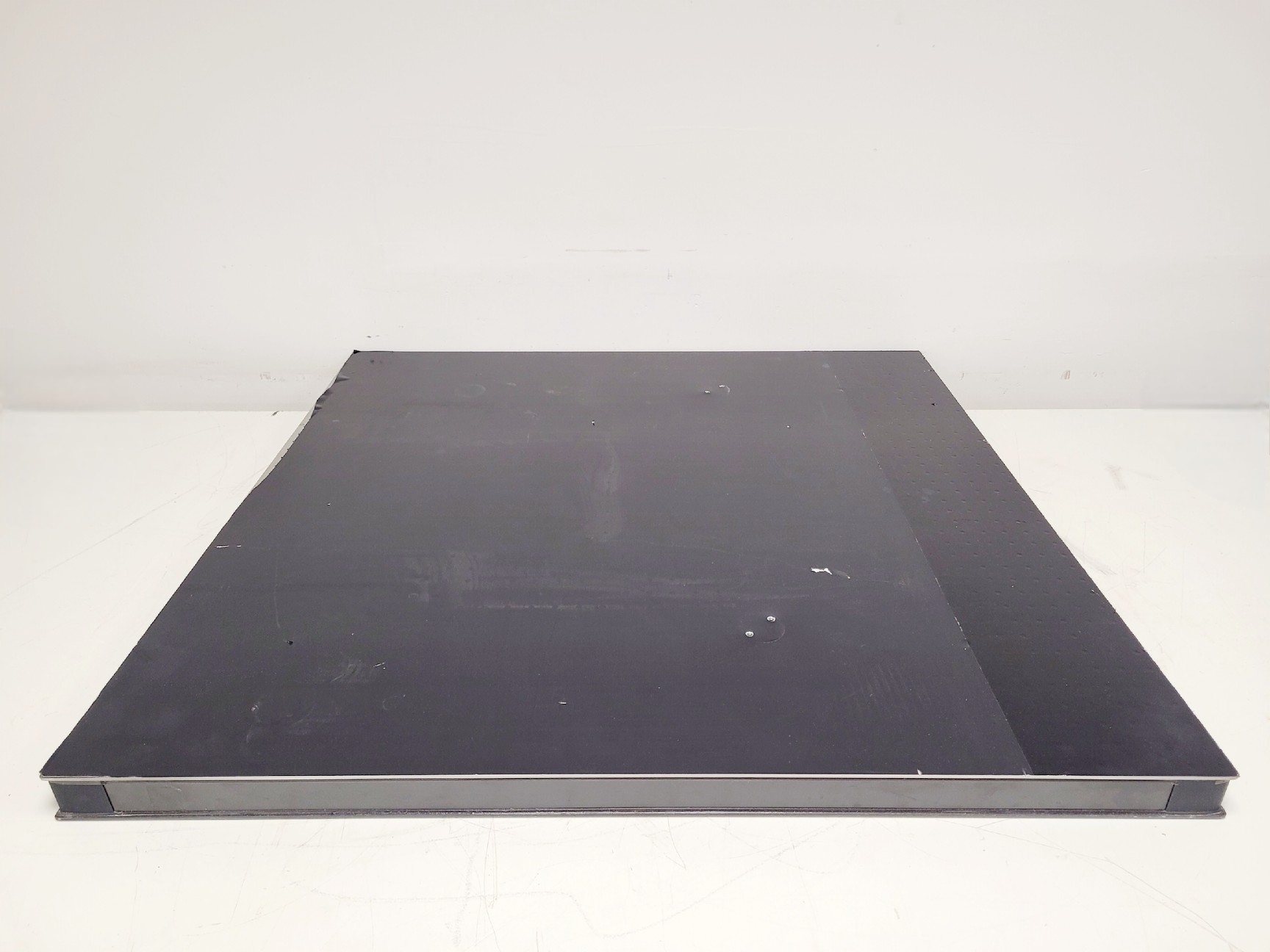 Image of Newport Anti-Vibration Isolation Table Top Metric 