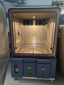 Thumbnail image of Shenzhen Controlled Temperature & Humidity Test Chamber, 1000L, -40°C to +200°C