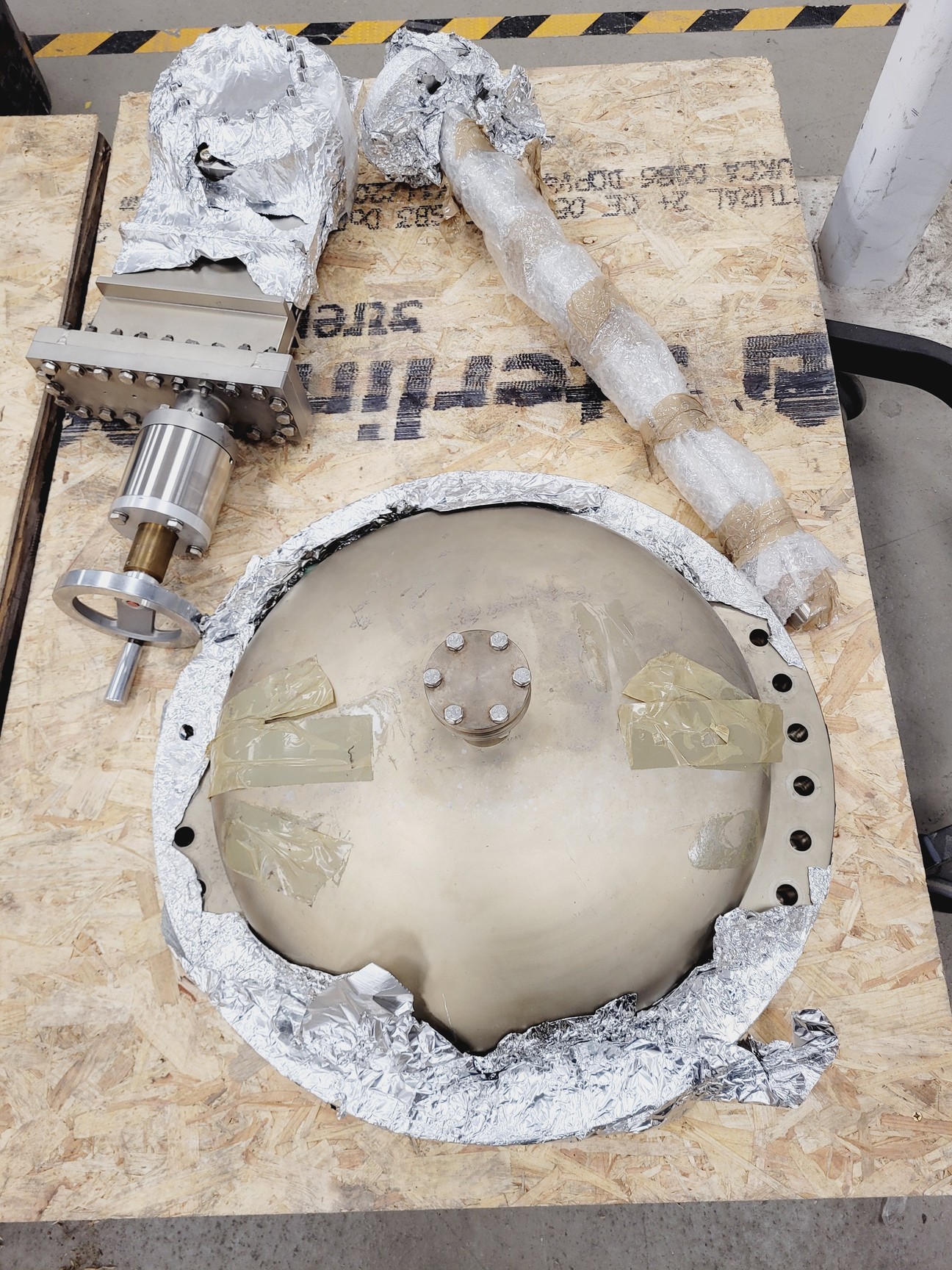 Image of MECA 2000 MBE System with Various Pumps, Controllers & Vacuum Equipment