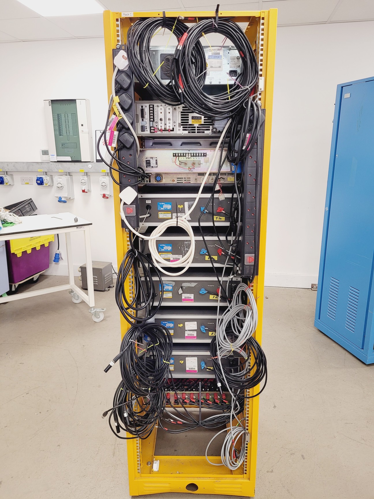 Image of MECA 2000 MBE System with Various Pumps, Controllers & Vacuum Equipment
