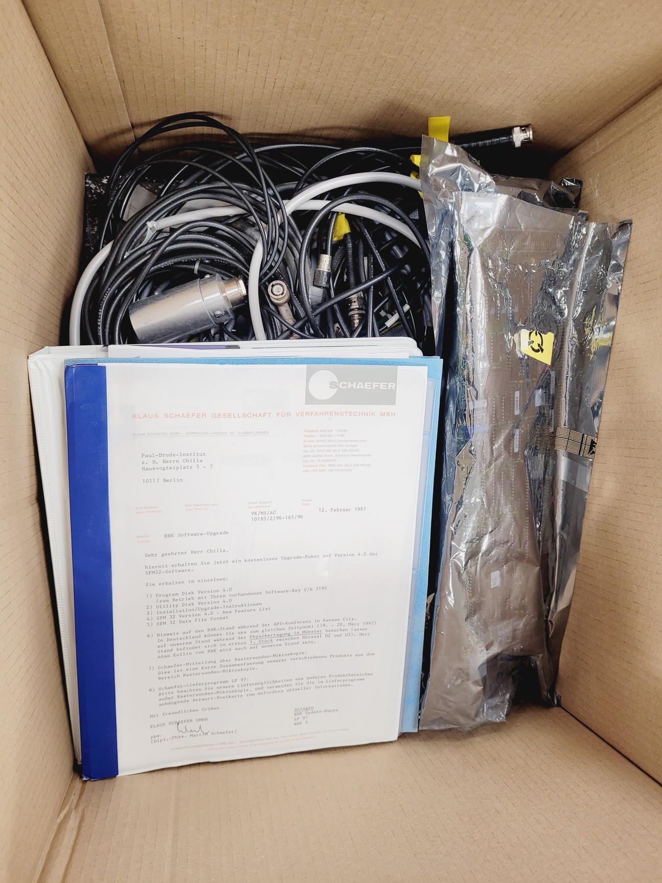 Image of MECA 2000 MBE System with Various Pumps, Controllers & Vacuum Equipment