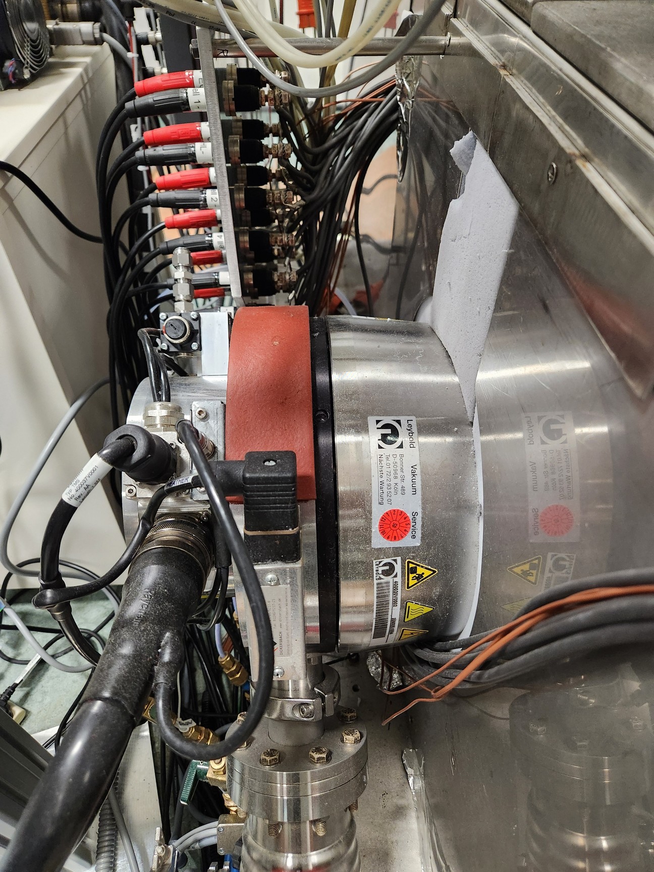 Image of MECA 2000 MBE System with Various Pumps, Controllers & Vacuum Equipment