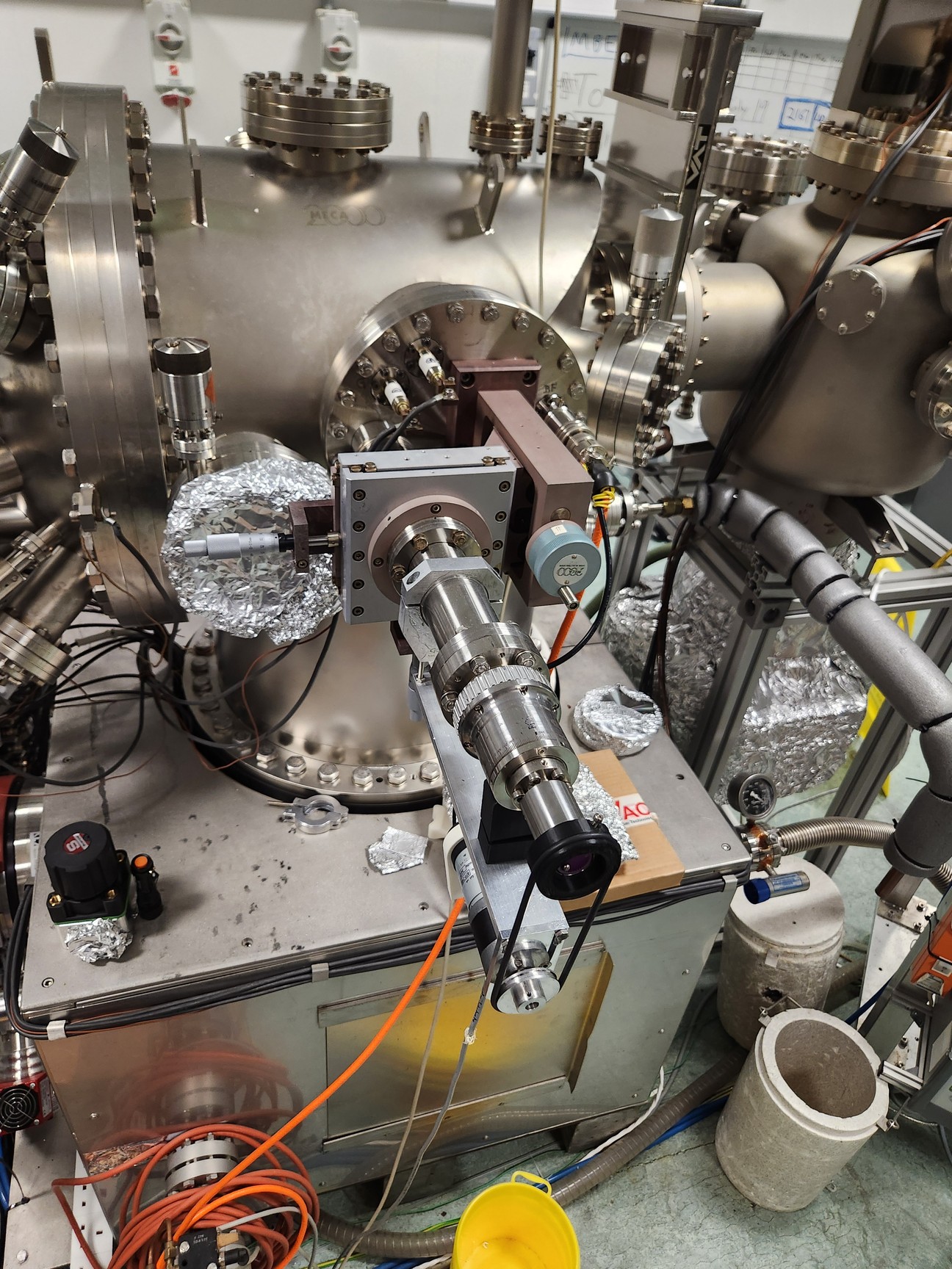 Image of MECA 2000 MBE System with Various Pumps, Controllers & Vacuum Equipment