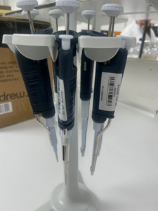 Thumbnail image of Gilson Pipettes – 42 Units (6 Stands of 7) Adjustable Volume P2–P5000