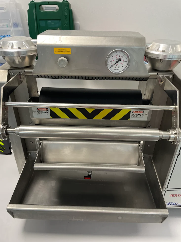 Image of Atac Machinery F 350 Laboratory Type Verticlal Padder