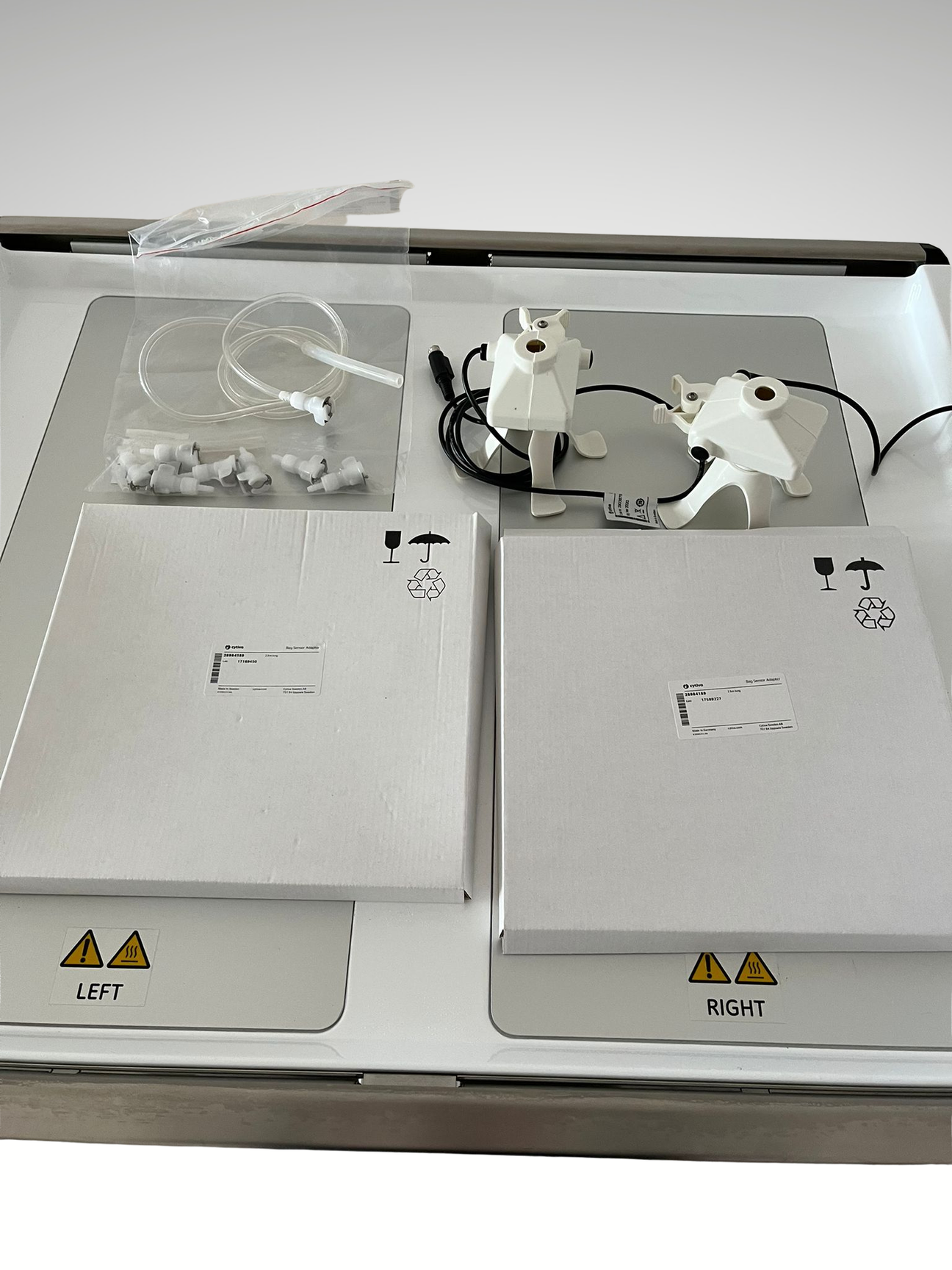 Image of GE ReadyToProcess™ WAVE 25 Bioreactor System with CBCU, Pump 25 & UNICORN 7.11