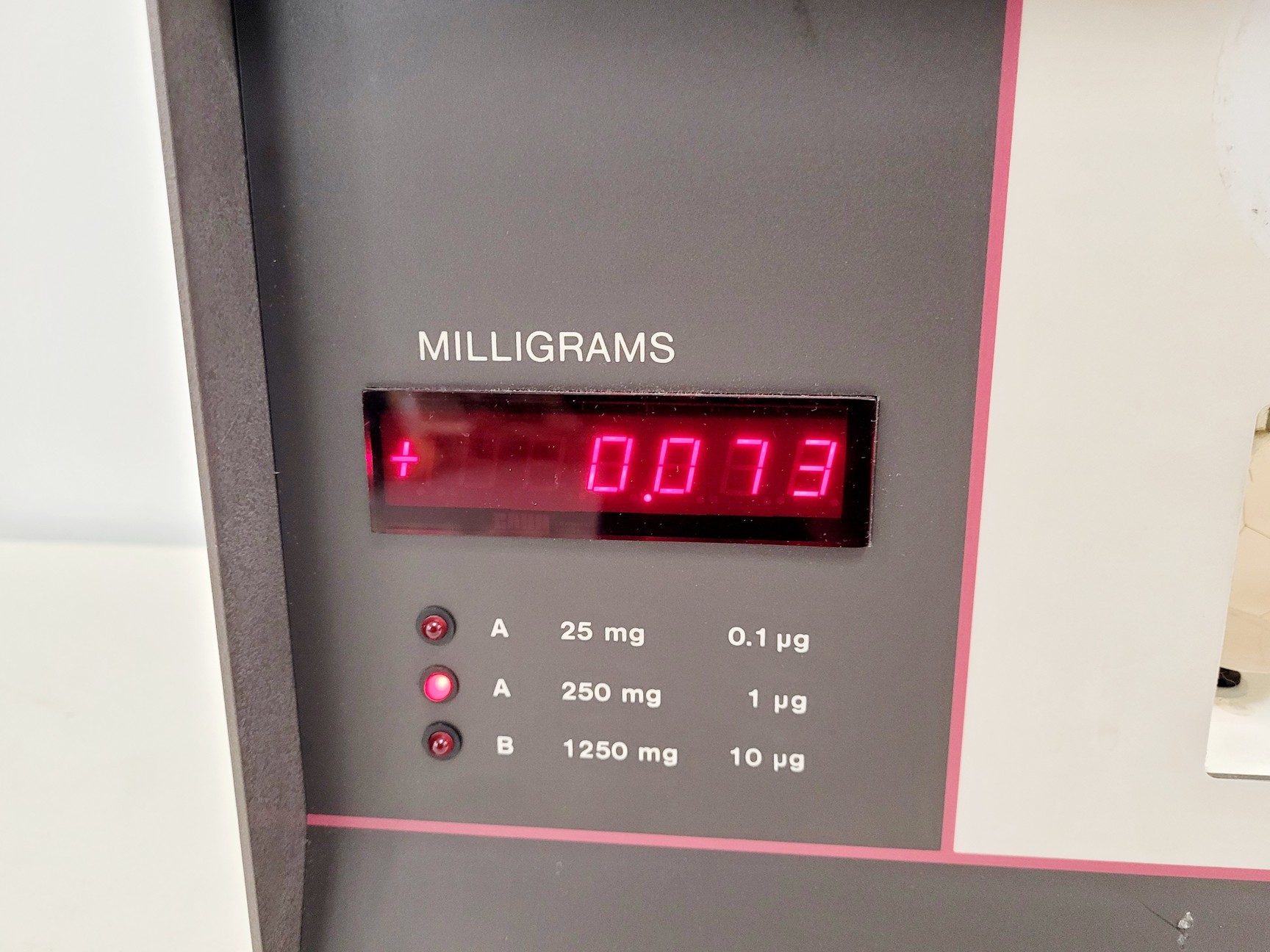 Image of CAHN C-31 Automatic Electric Microbalance 