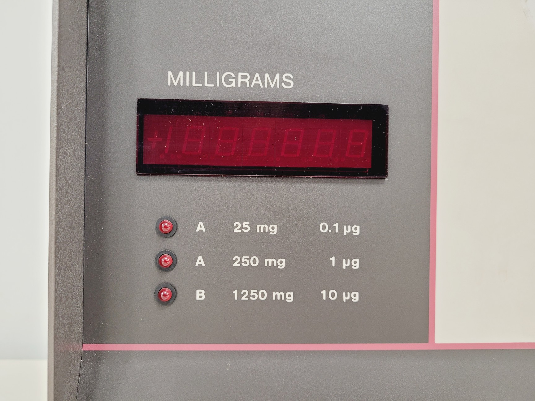 Image of CAHN C-31 Automatic Electric Microbalance 