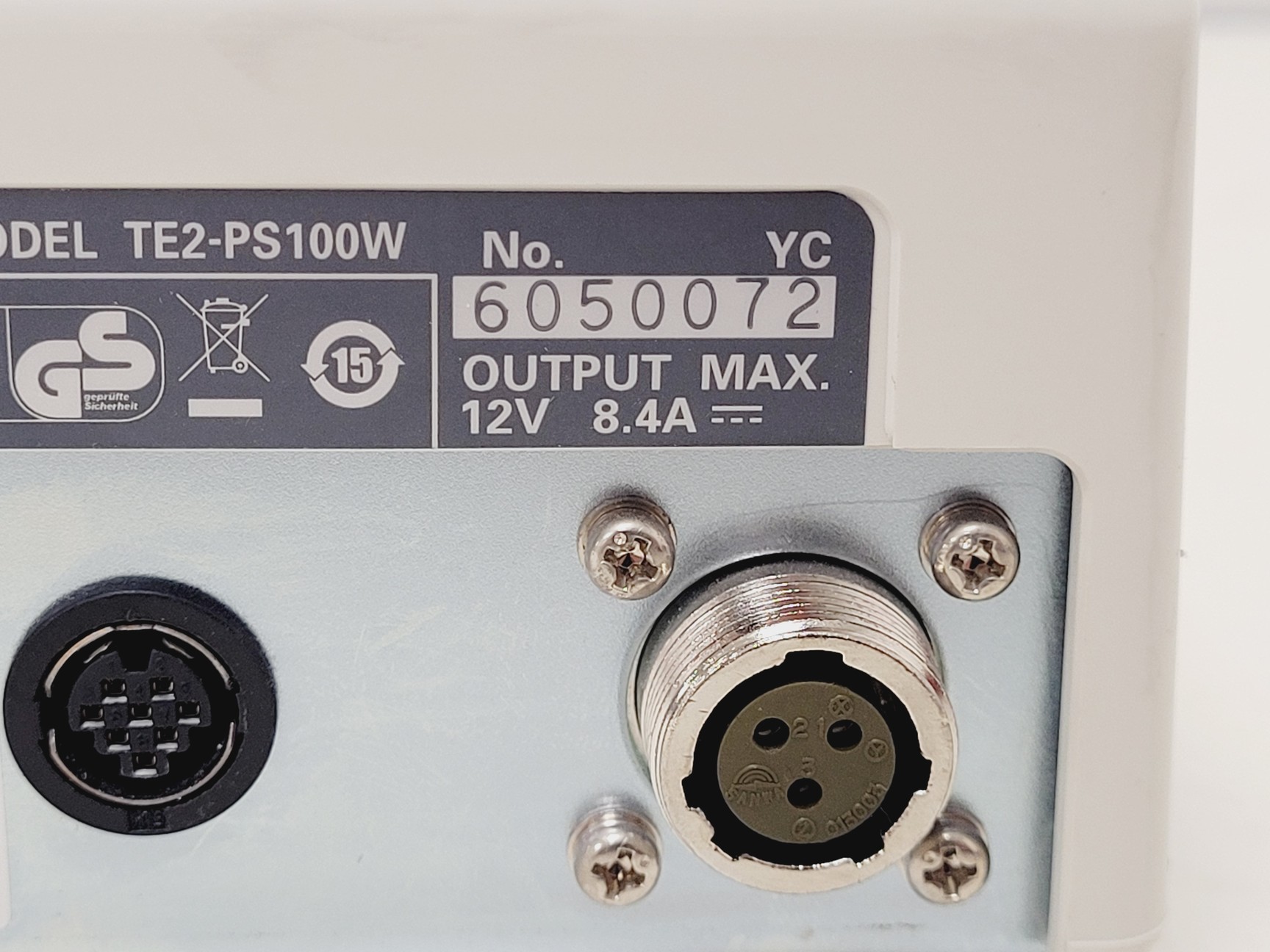 Image of Nikon TE2000E Inverted Microscope Cameras, Fluorescence & Vibration Isolation
