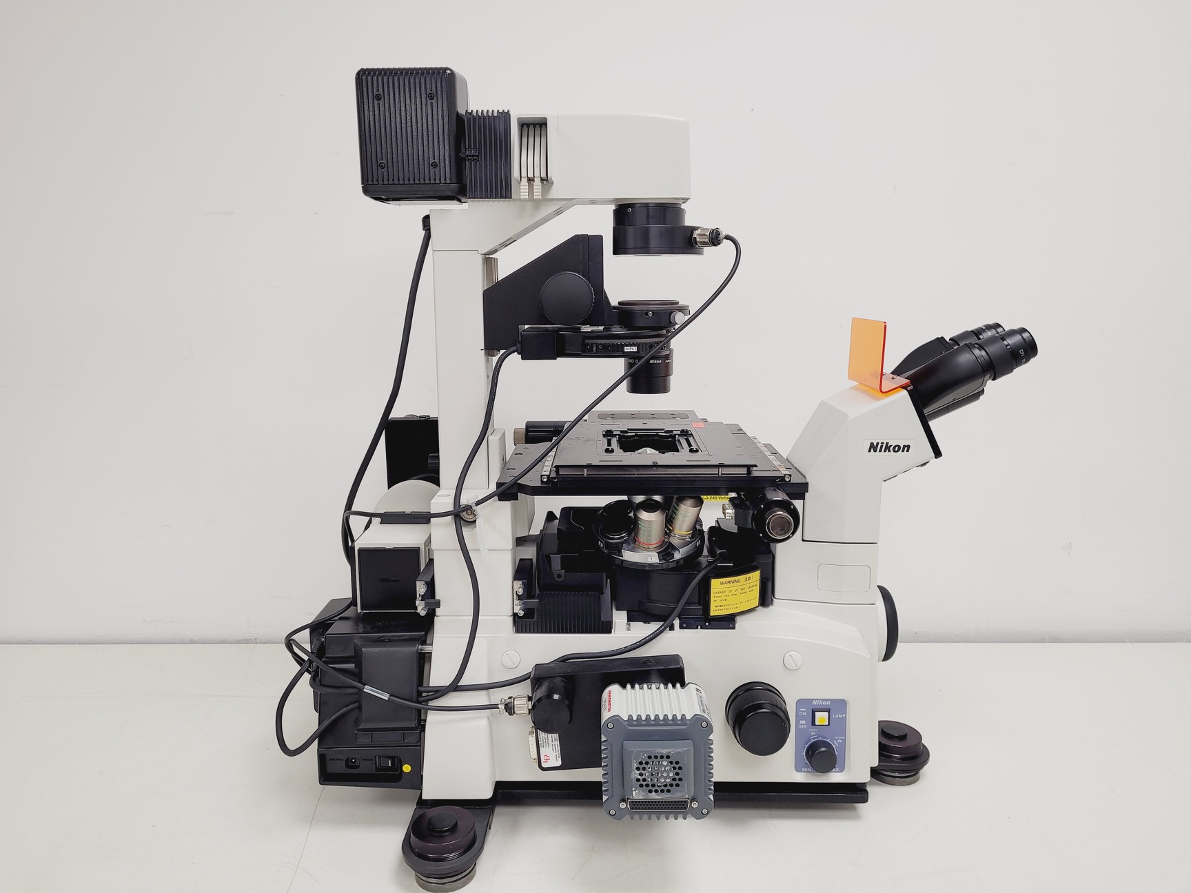 Inverted Microscope With Camera Nikon TE2000E Inverted Microscope Cameras, Fluorescence & Vibration ...