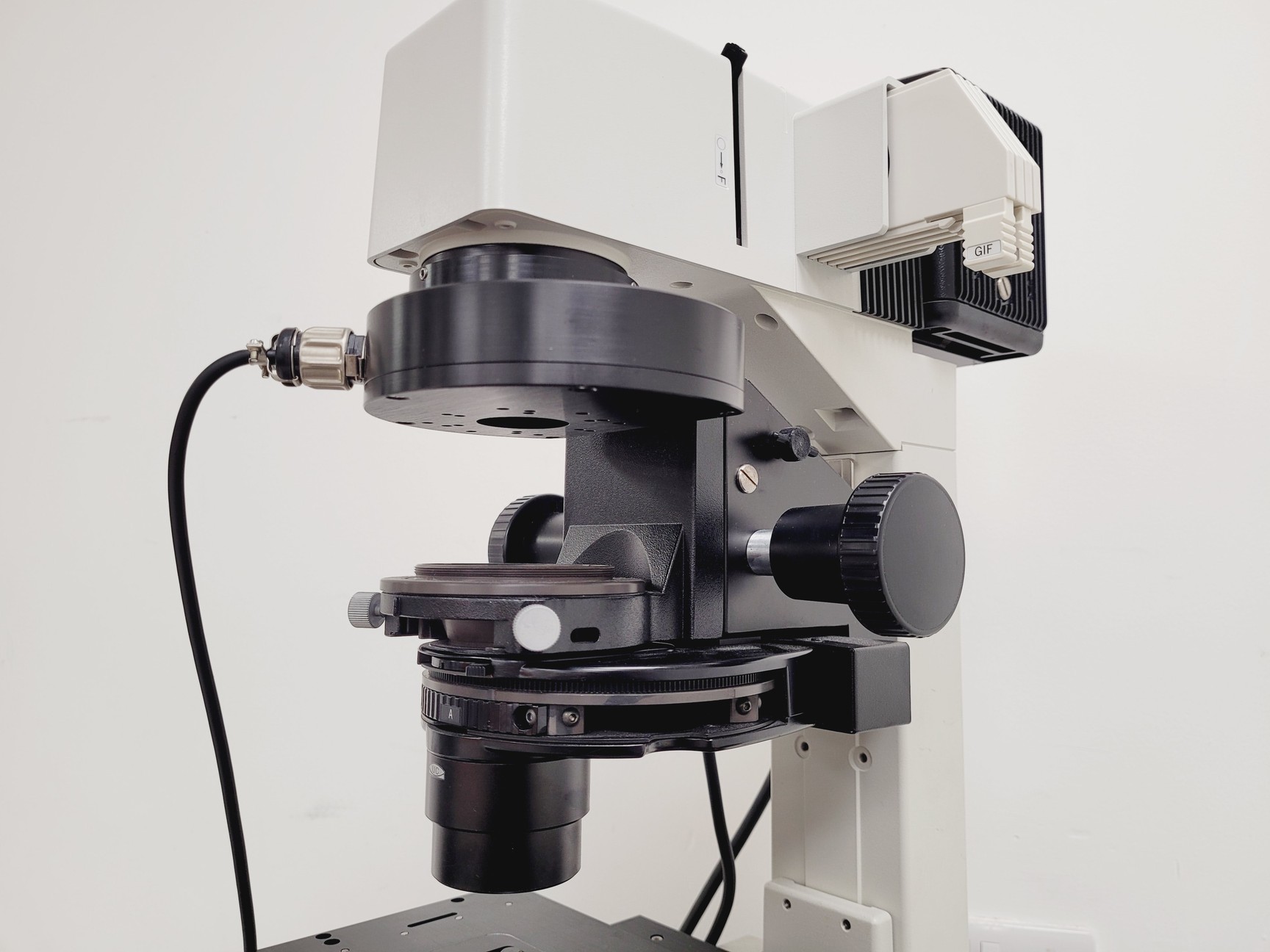 Image of Nikon TE2000E Inverted Microscope Cameras, Fluorescence & Vibration Isolation