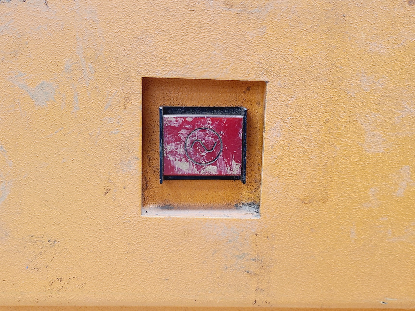 Image of Instron L140 Hardness Testing Machine