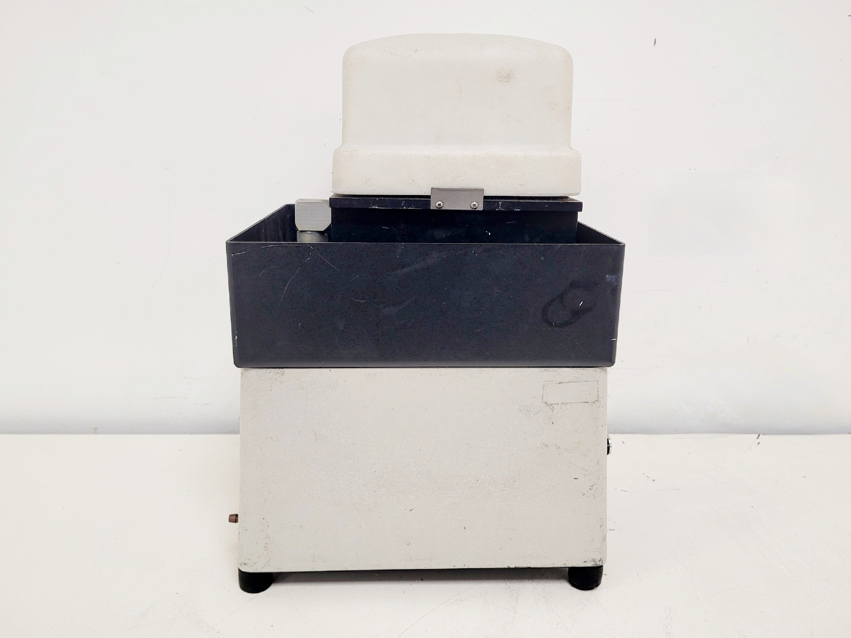 Image of HaakeBuchler Vortex-Evaporator Lab