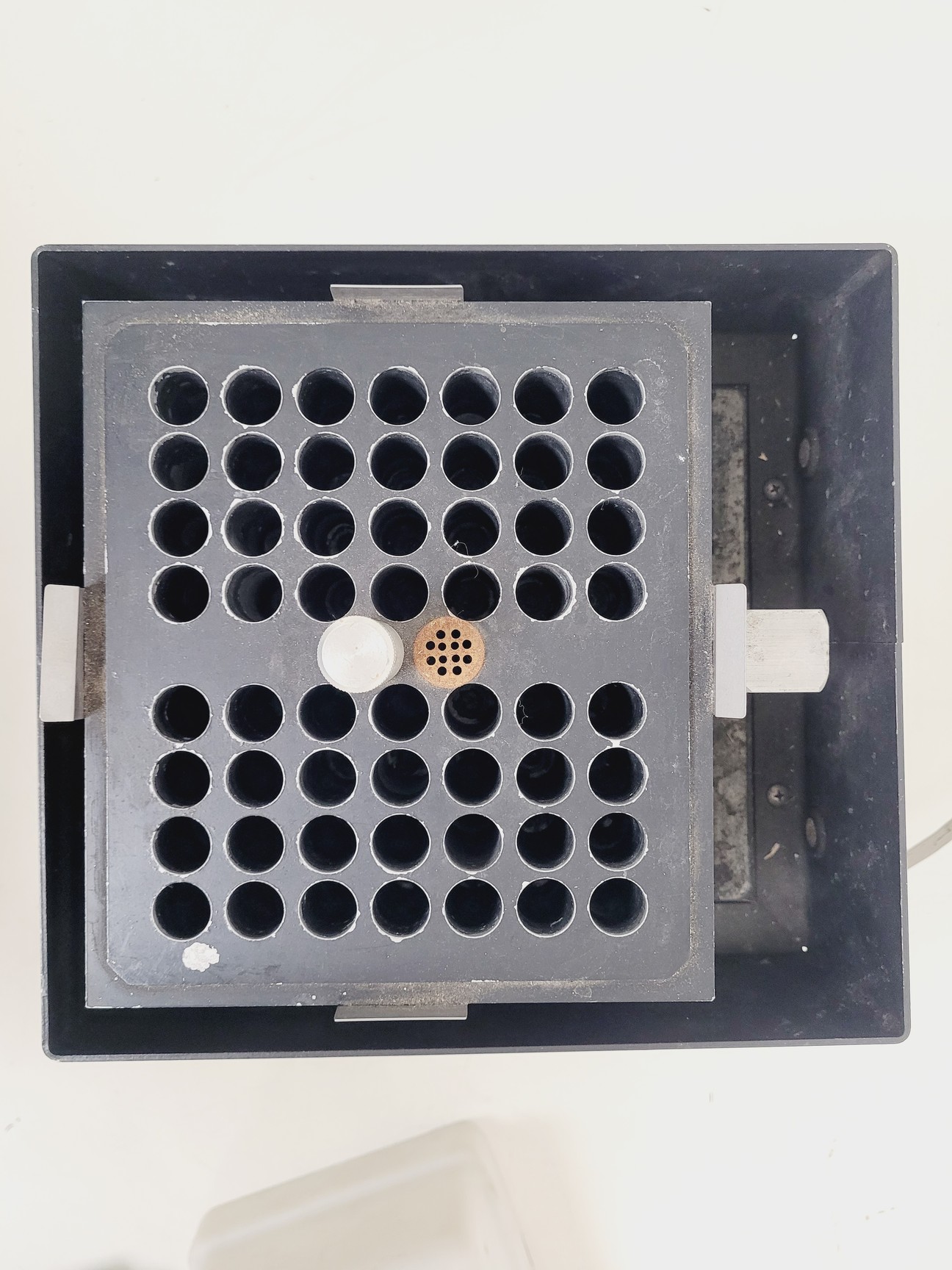 Image of HaakeBuchler Vortex-Evaporator Lab