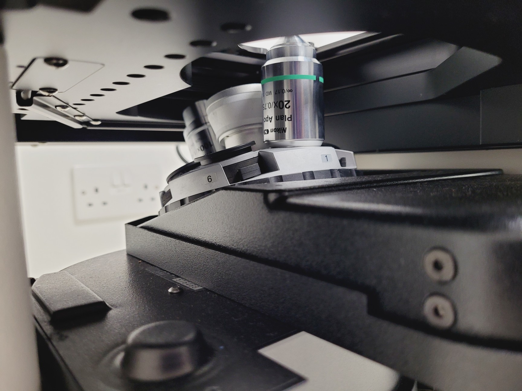 Image of Nikon Eclipse Ti/VT-iSIM Confocal Microscope System w/ PC & Software Lab