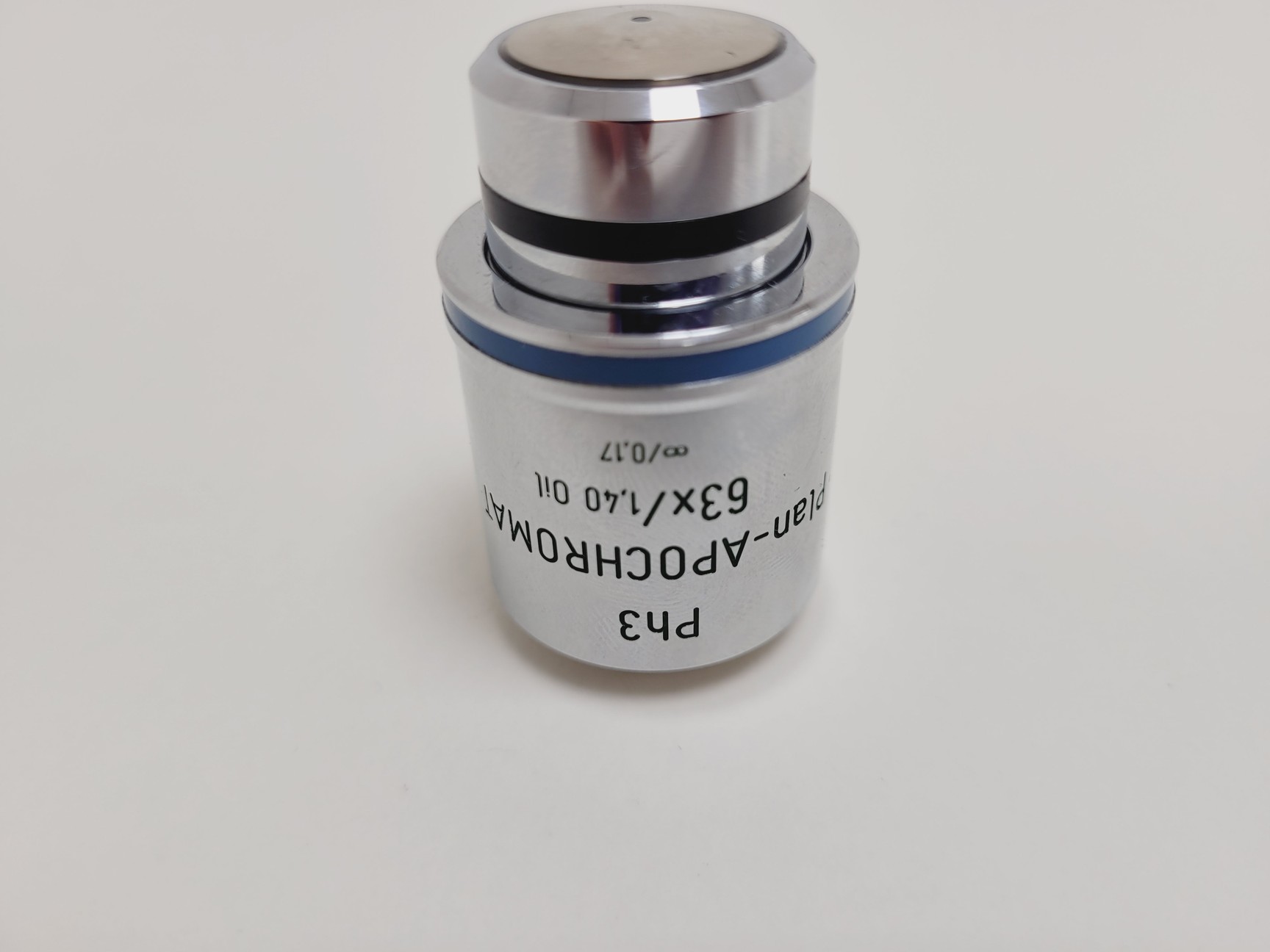 Image of Zeiss Plan-APOCHROMAT 63x/1,40 Oil ∞/0,17 440761 Objective