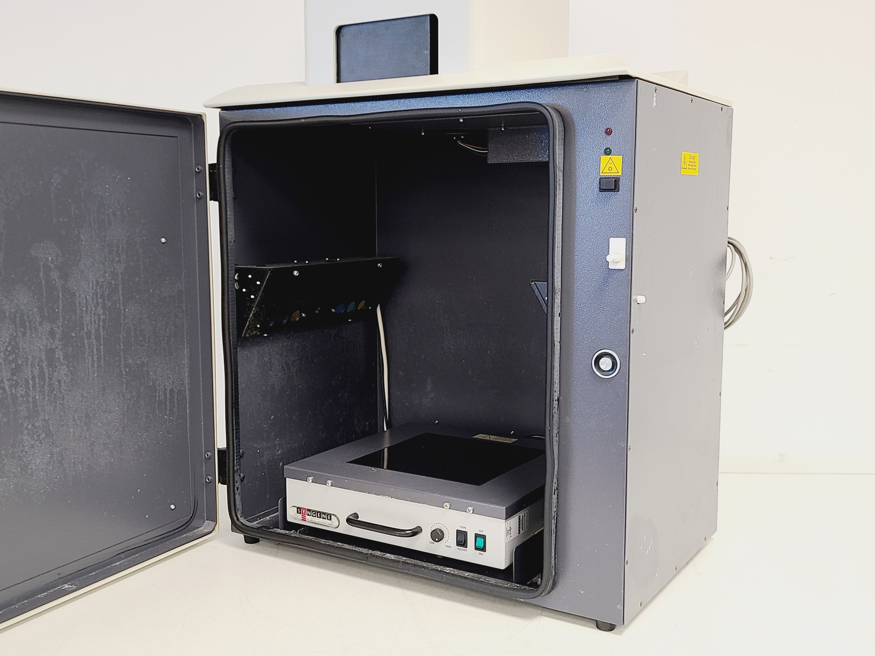 Image of Syngene GBOX Chemi 16 Chemiluminescence & Fluorescence Imaging System Lab