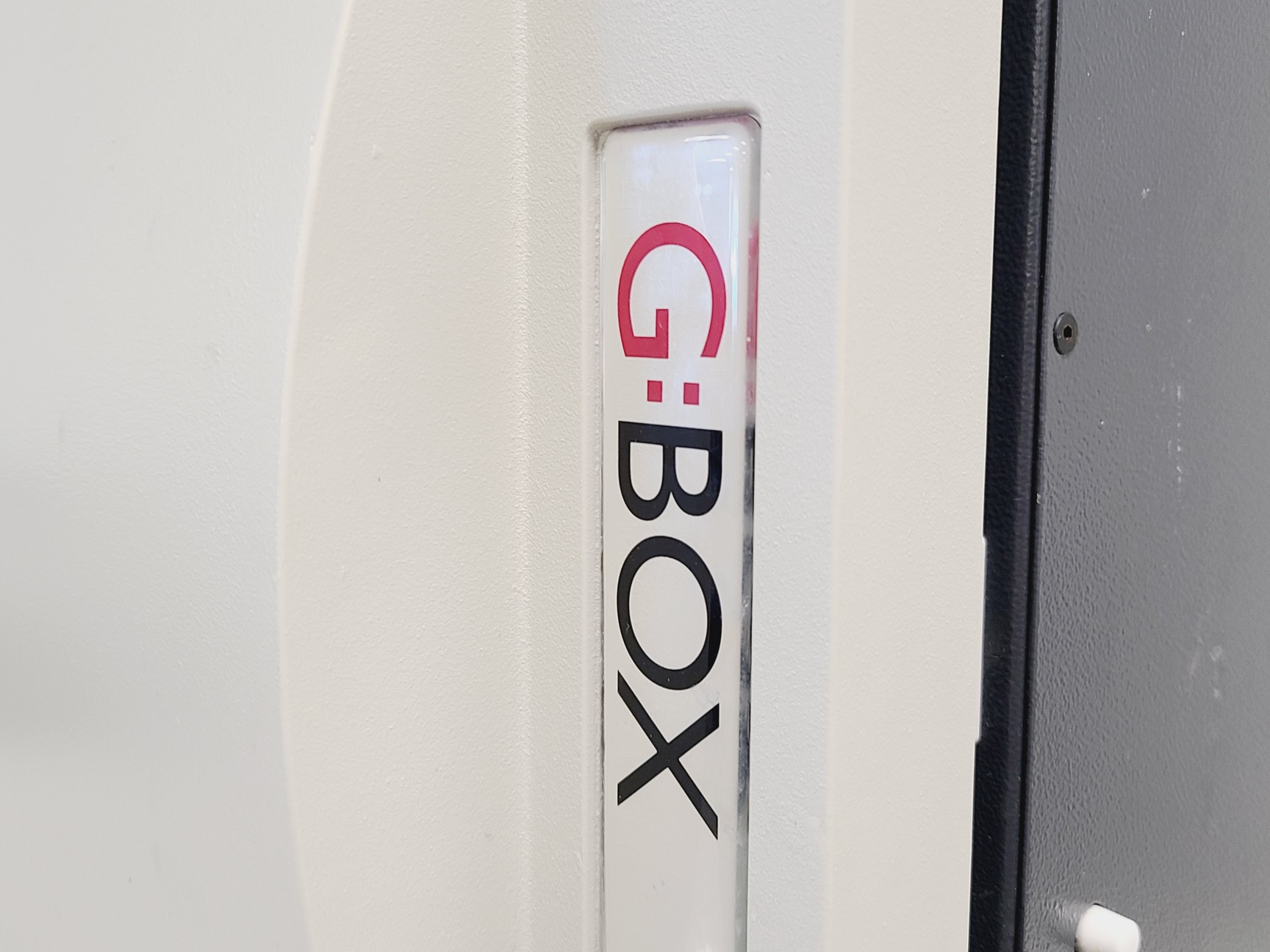 Image of Syngene GBOX Chemi 16 Chemiluminescence & Fluorescence Imaging System Lab