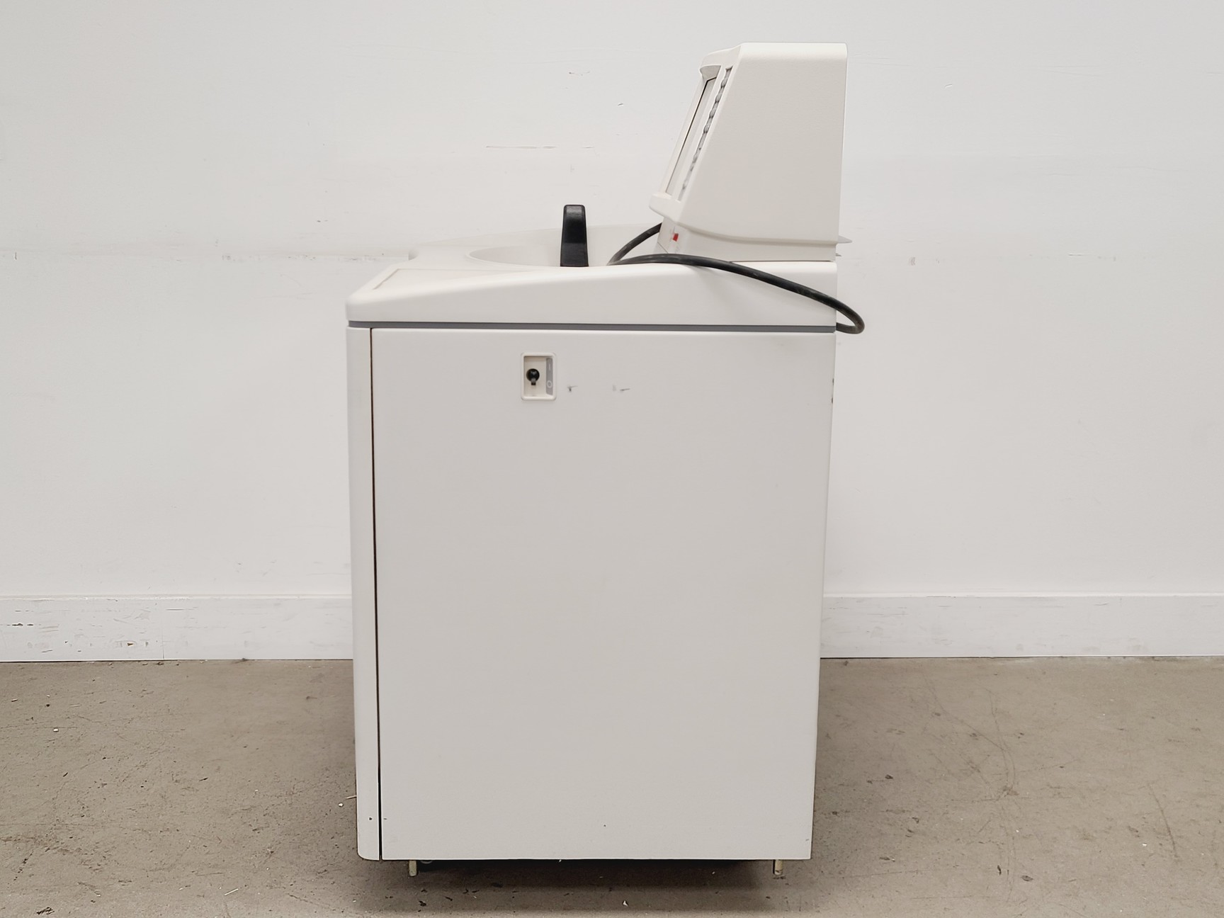 Image of Beckman Coulter Optima L-80XP Ultracentrifuge