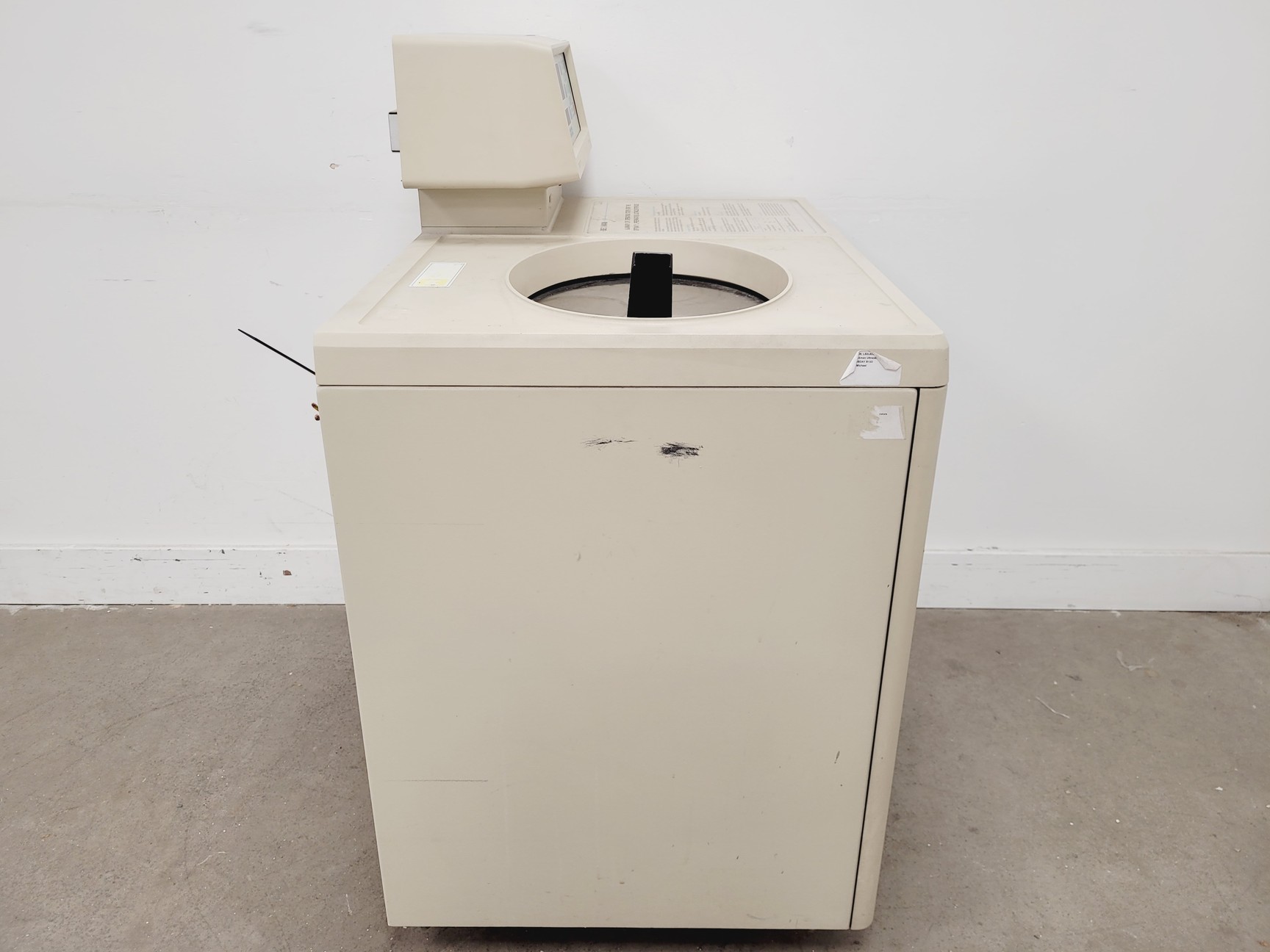 Image of Beckman Coulter Optima L80 Ultracentrifuge