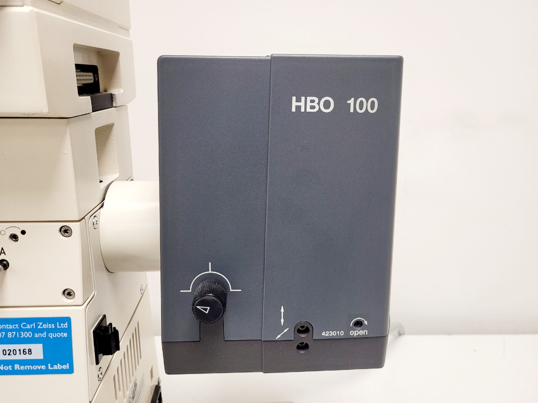 Image of Zeiss Axiophot Photomicroscope w/ HBO 100, G509159, 5 x Objectives 