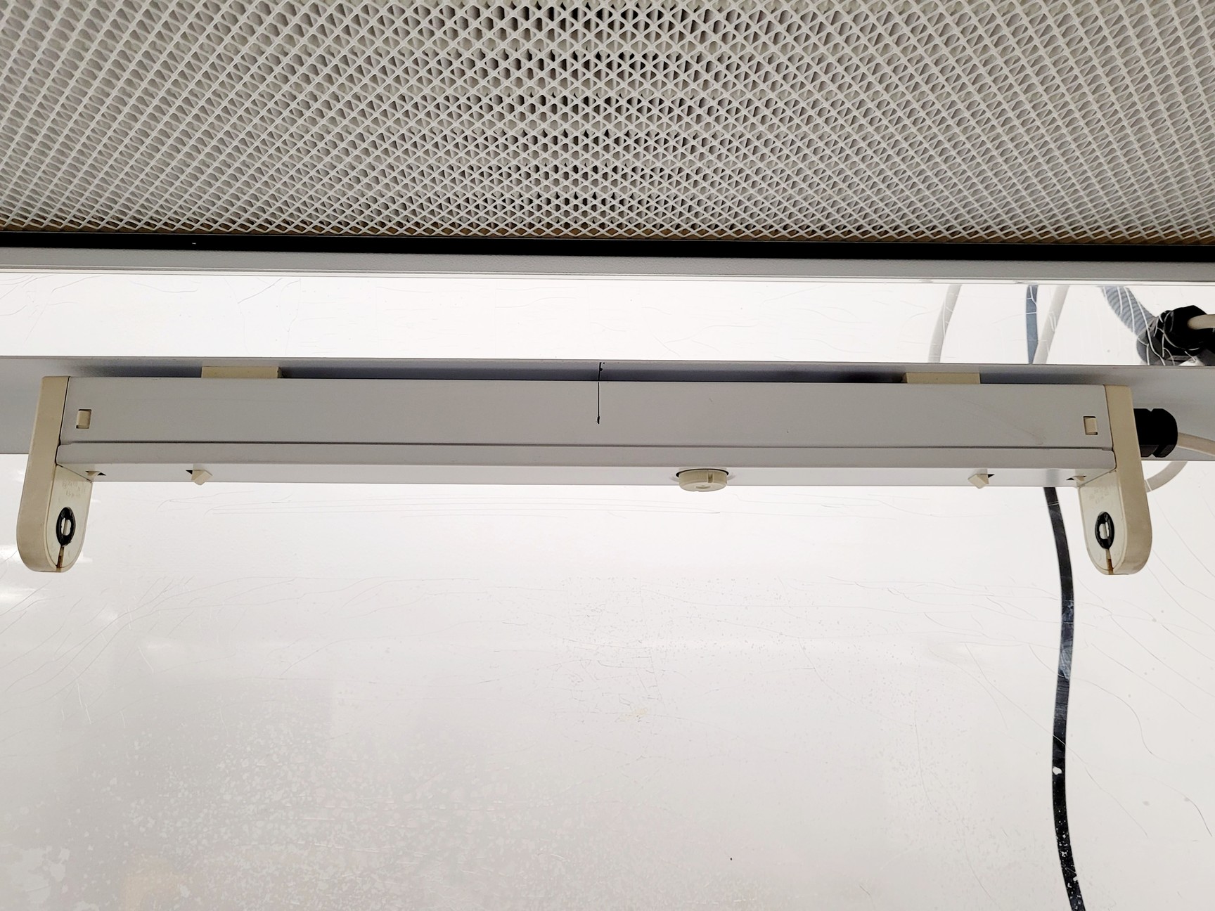 Image of Bigneat PCR Workstation (UV/HP) Lab