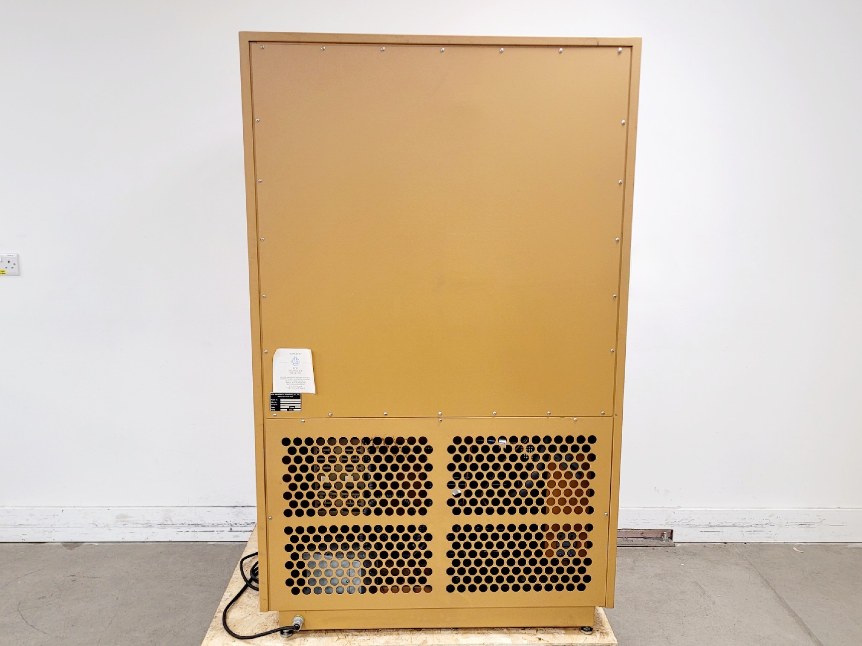 Image of New Brunswick Scientific G-26 Shaking Incubator Lab