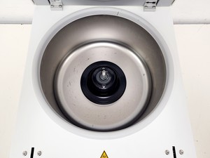 Thumbnail image of Hettich Zentrifugen Universal 320 Benchtop Centrifuge